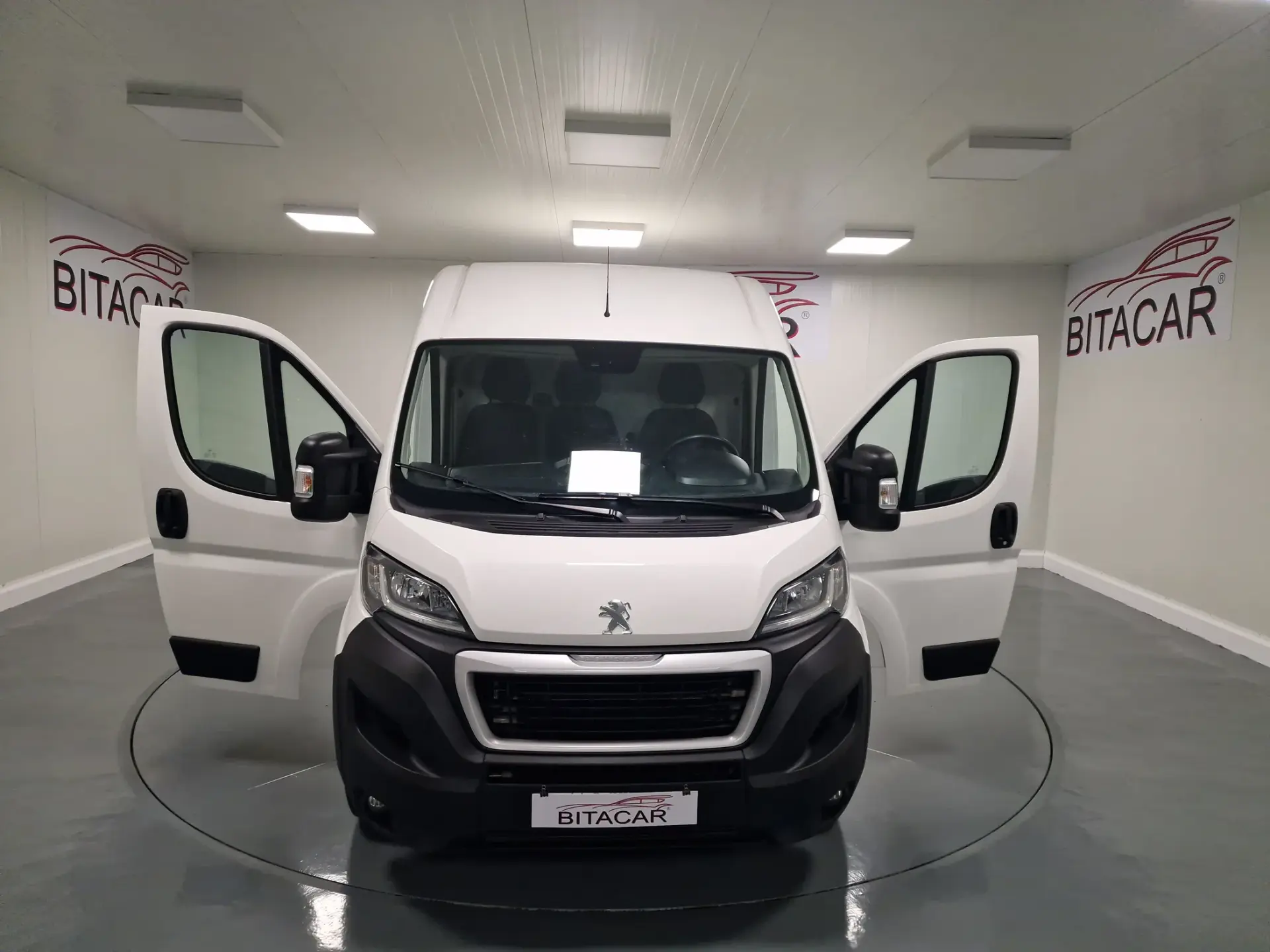 Peugeot Boxer 2.2 BlueHDi 335 L2H2 Pro GPS CAM. TRASEIRA IVA DEDUTIVEL 11