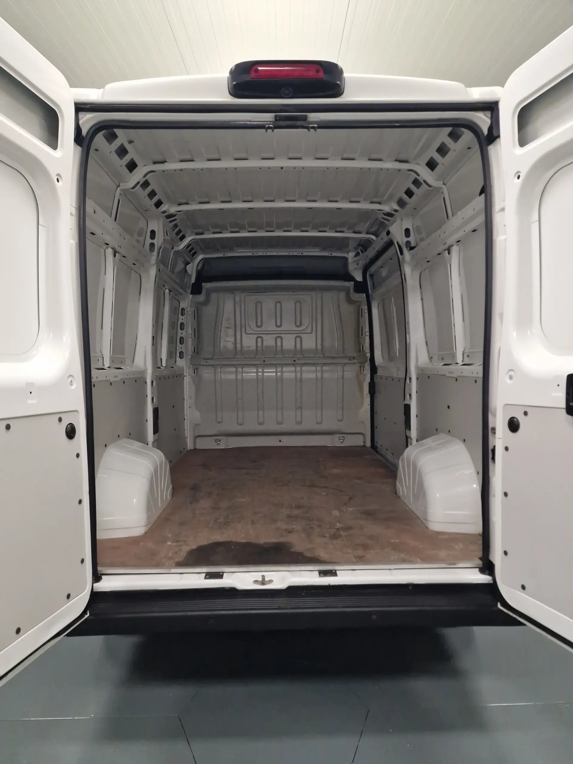 Peugeot Boxer 2.2 BlueHDi 335 L2H2 Pro GPS CAM. TRASEIRA IVA DEDUTIVEL 21