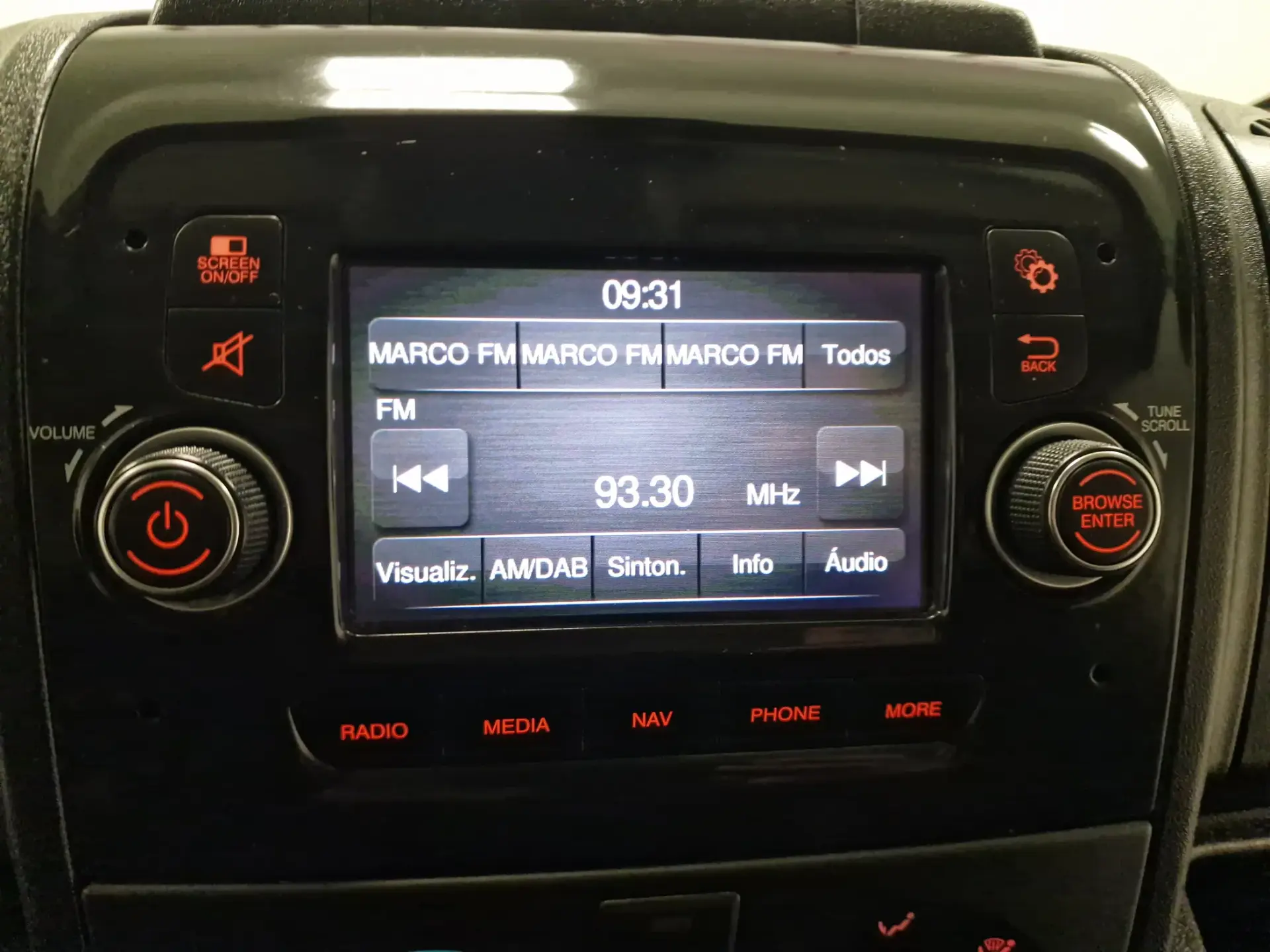 Peugeot Boxer 2.2 BlueHDi 335 L2H2 Pro GPS CAM. TRASEIRA IVA DEDUTIVEL 48