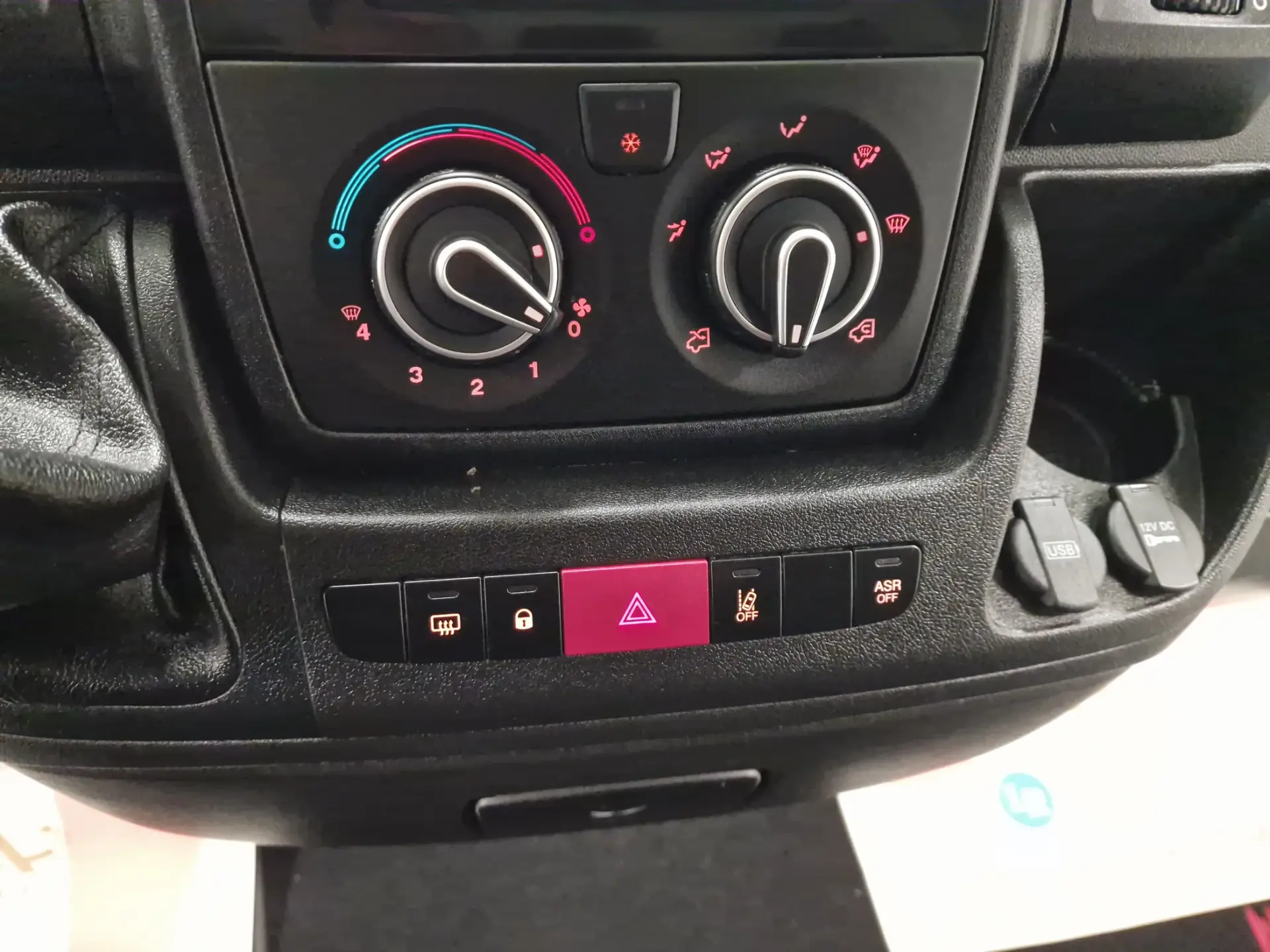 Peugeot Boxer 2.2 BlueHDi 335 L2H2 Pro GPS CAM. TRASEIRA IVA DEDUTIVEL 51