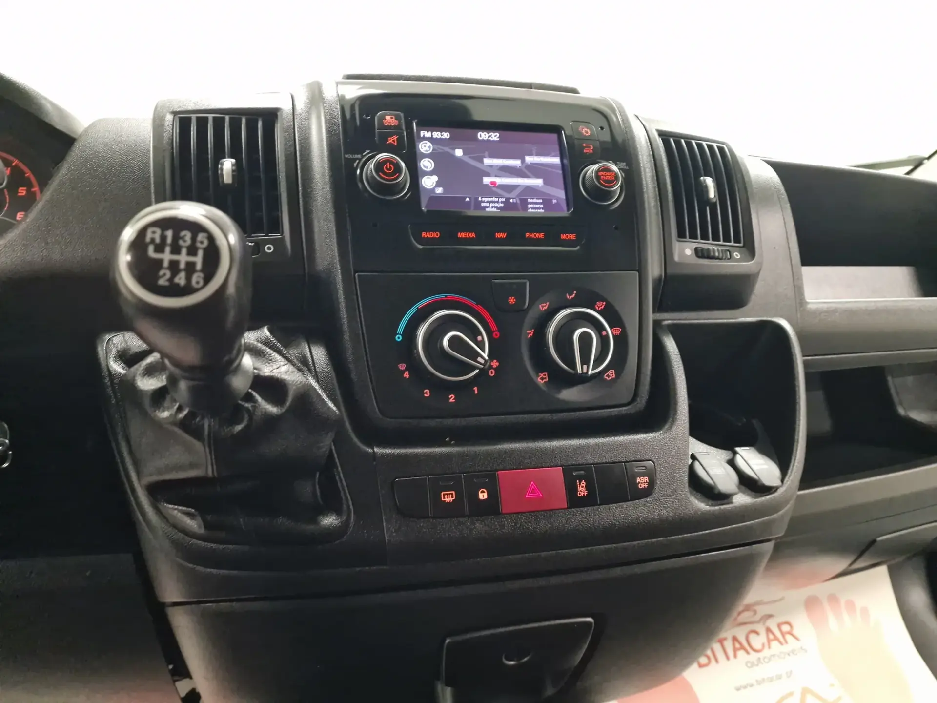 Peugeot Boxer 2.2 BlueHDi 335 L2H2 Pro GPS CAM. TRASEIRA IVA DEDUTIVEL 56