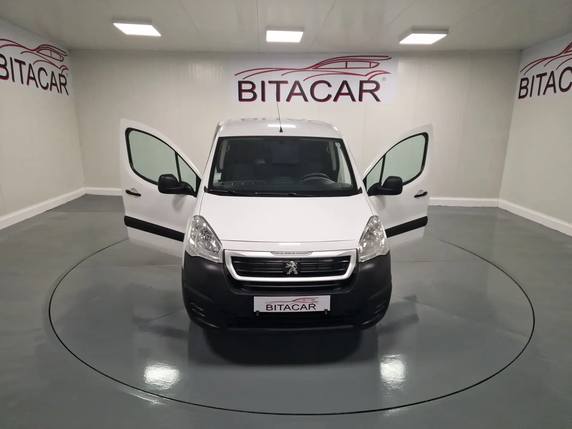 Peugeot Partner 1.6 BLUEHDI 3LUG IVA DEDUTIVEL 2