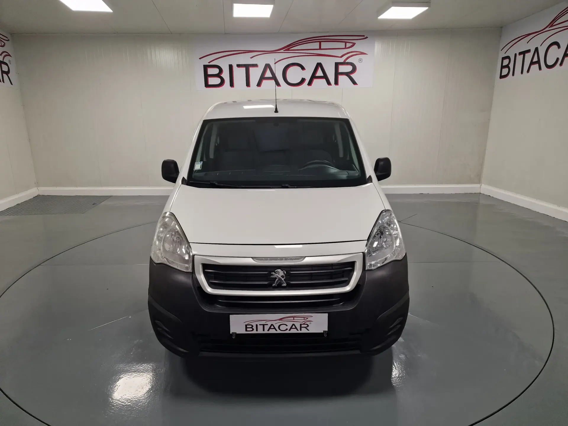 Peugeot Partner 1.6 HDI IVA DEDUTIVEL 6