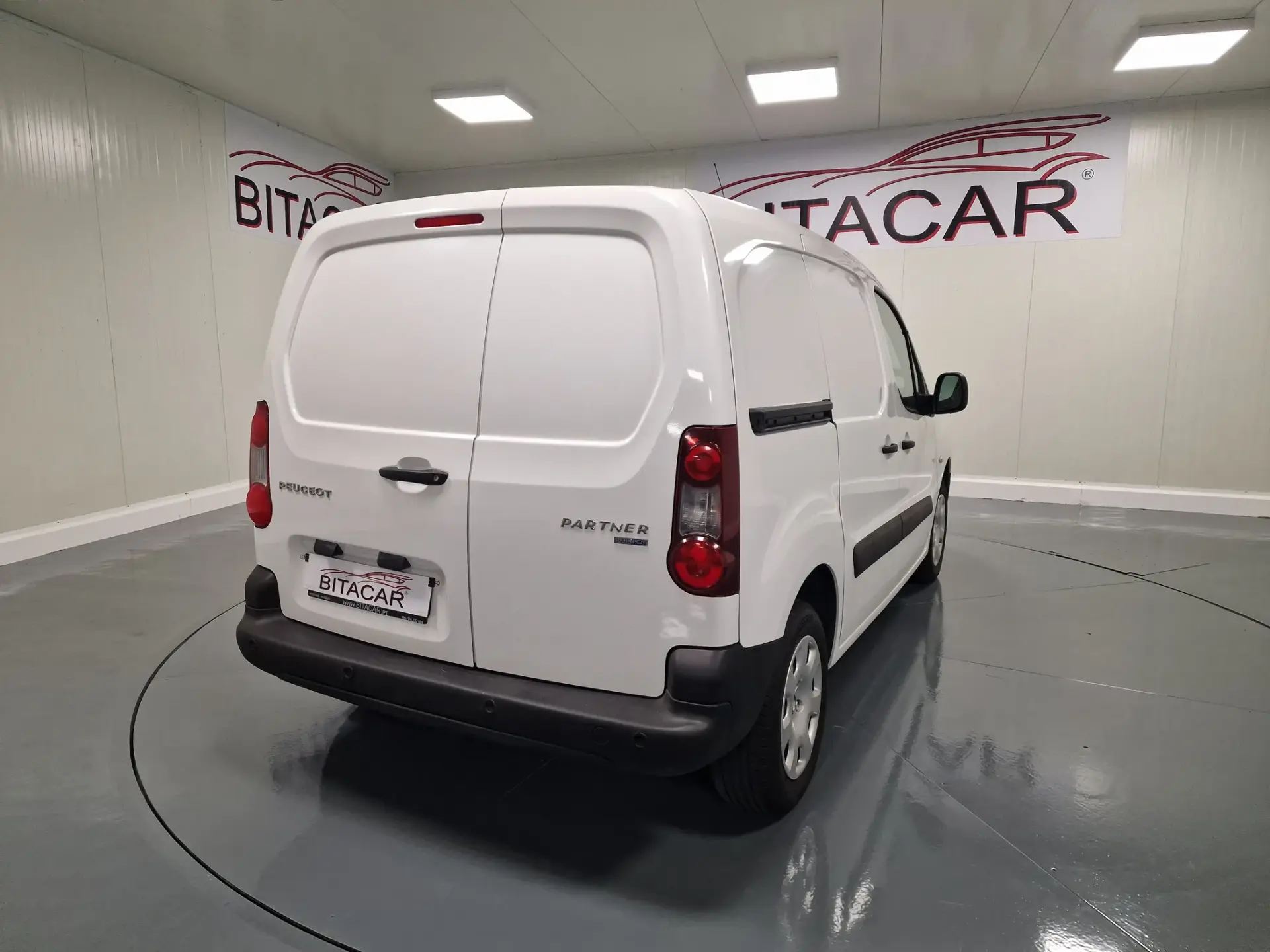 Peugeot Partner 1.6 HDI IVA DEDUTIVEL 16