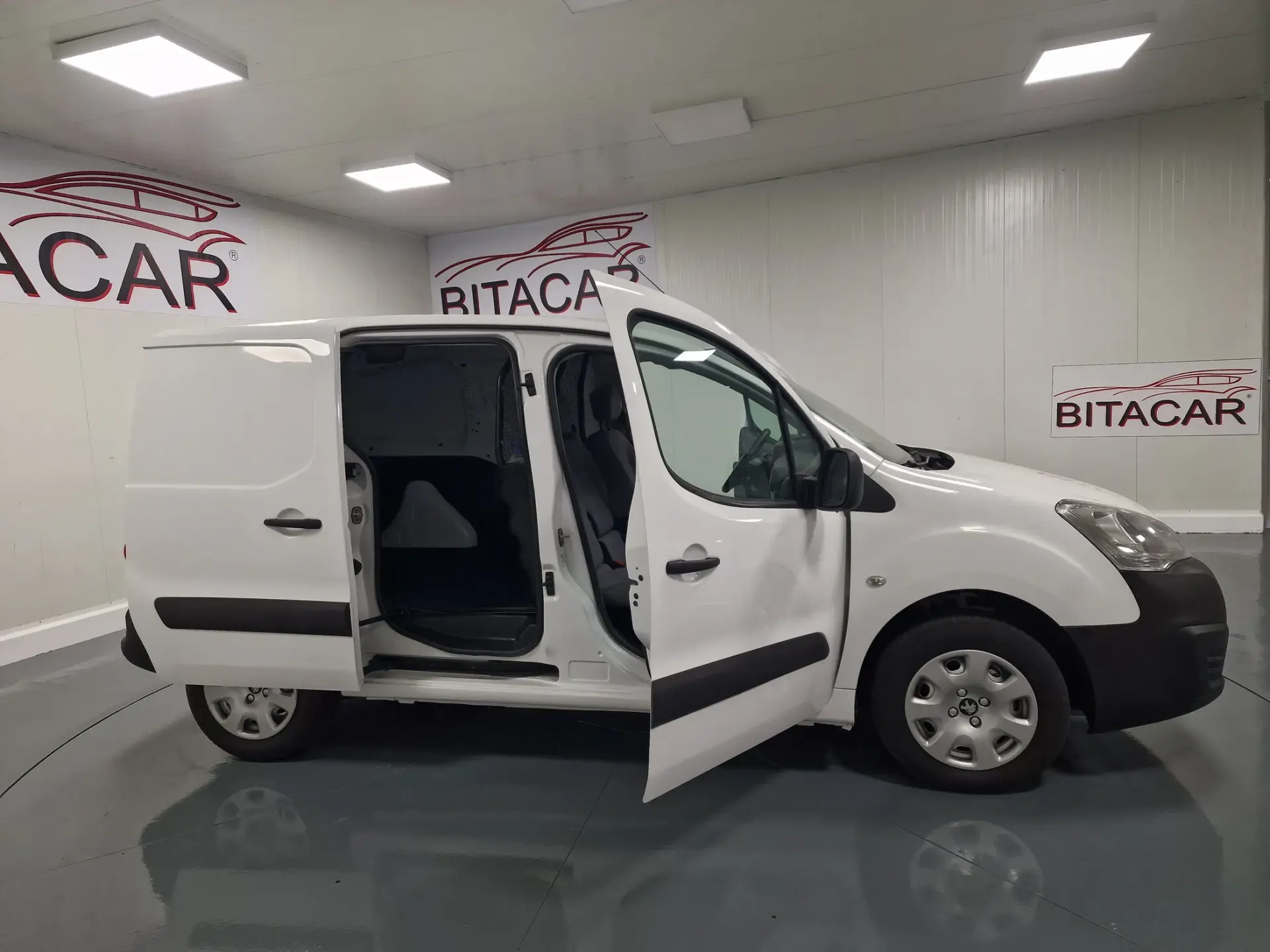 Peugeot Partner 1.6 HDI IVA DEDUTIVEL 19