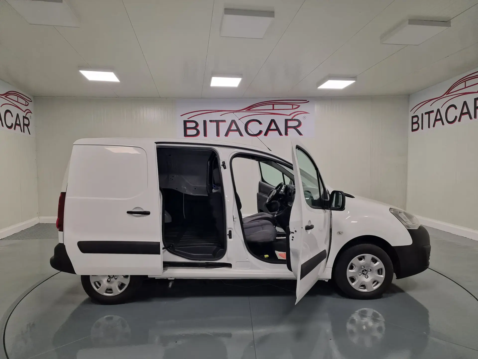 Peugeot Partner 1.6 HDI IVA DEDUTIVEL 30