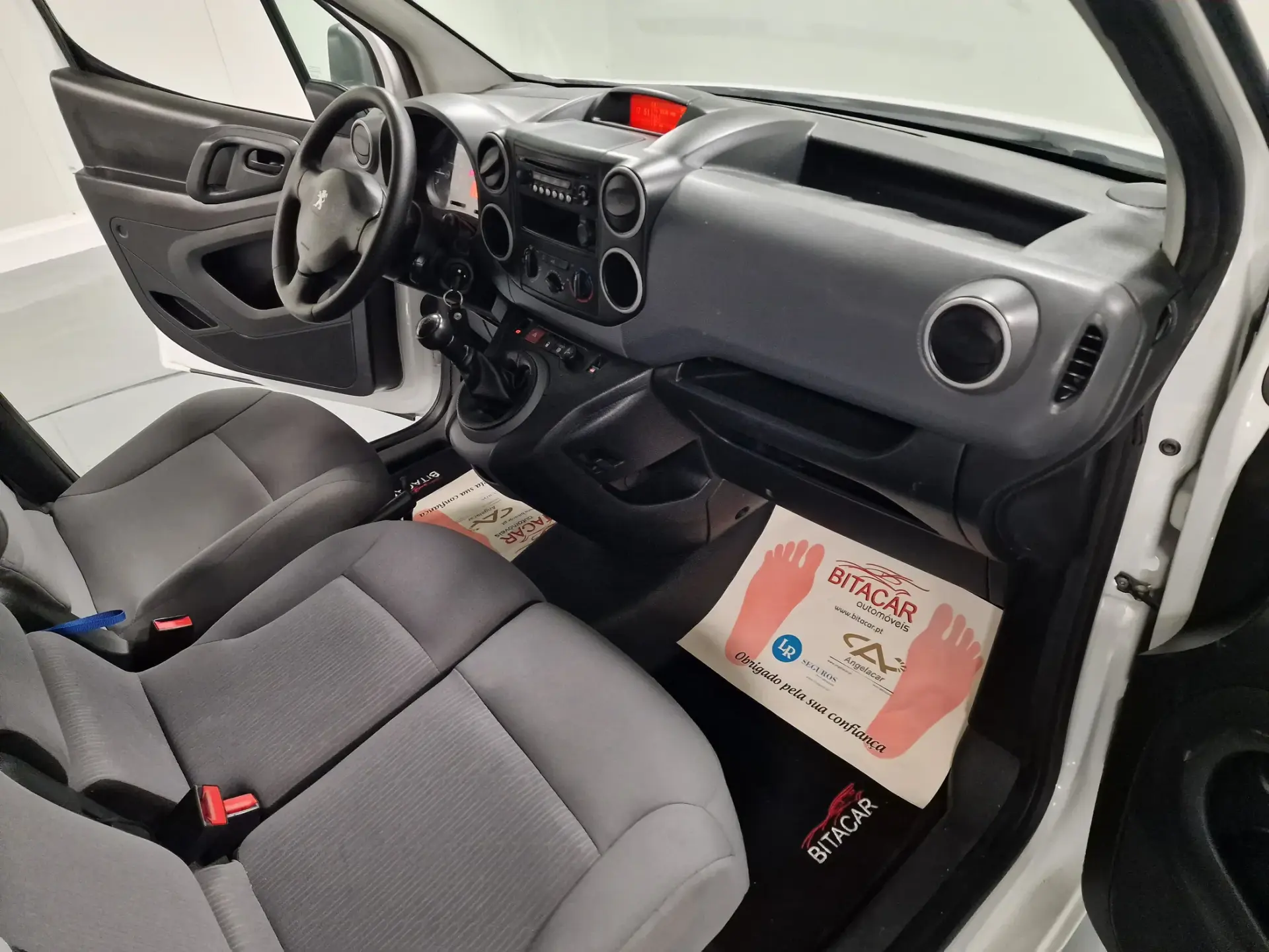 Peugeot Partner 1.6 HDI IVA DEDUTIVEL 41