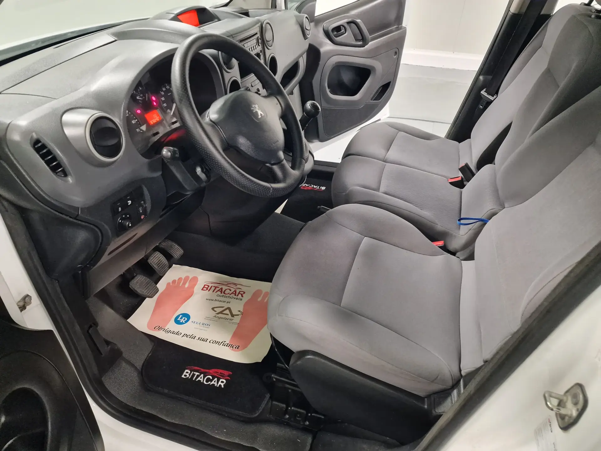 Peugeot Partner 1.6 HDI IVA DEDUTIVEL 46