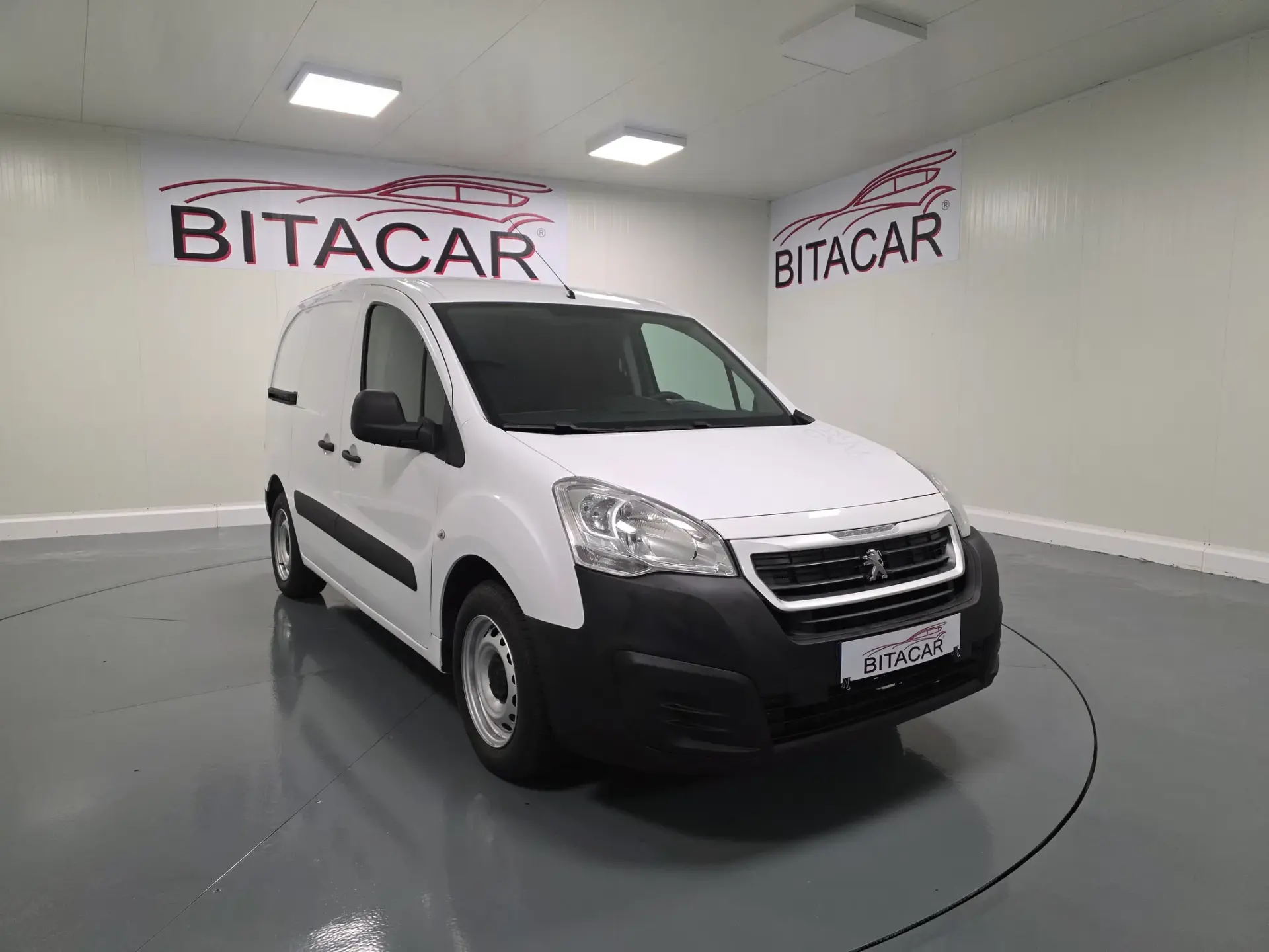 Peugeot Partner 1.6 BLUEHDI  IVA DEDUTIVEL 1