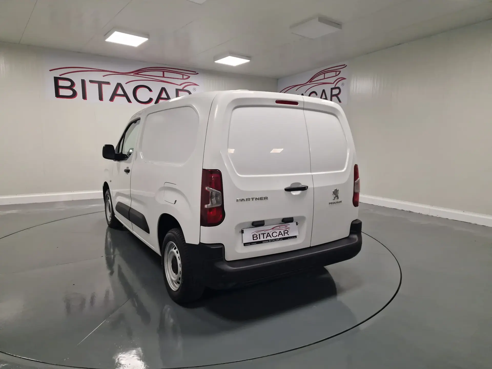 Peugeot Partner 1.6 BLUEHDI IVA DEDUTIVEL 2