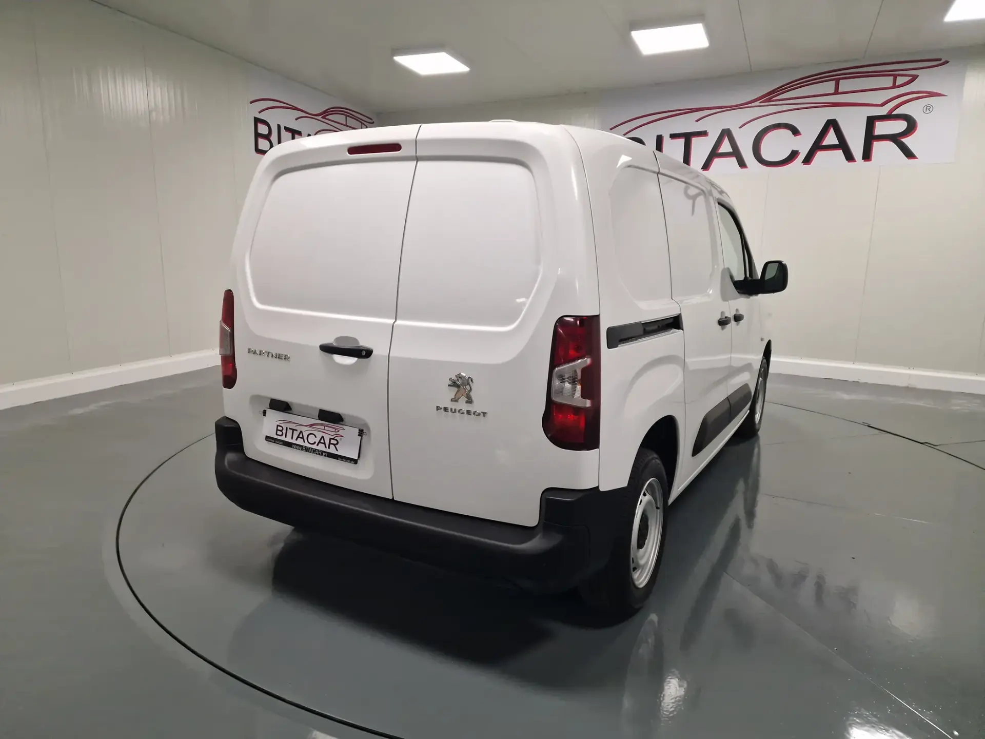 Peugeot Partner 1.6 BLUEHDI IVA DEDUTIVEL 4