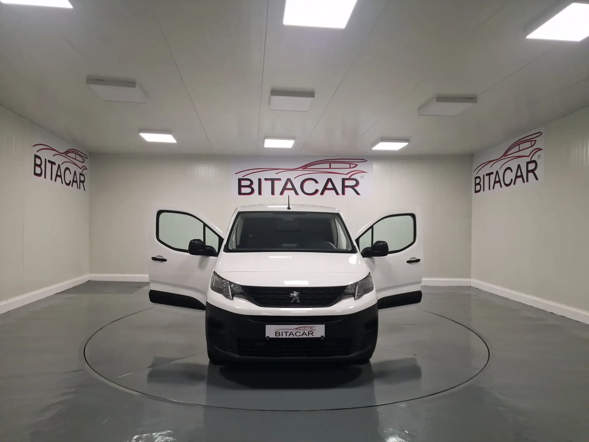 Peugeot Partner 1.6 BLUEHDI IVA DEDUTIVEL 6