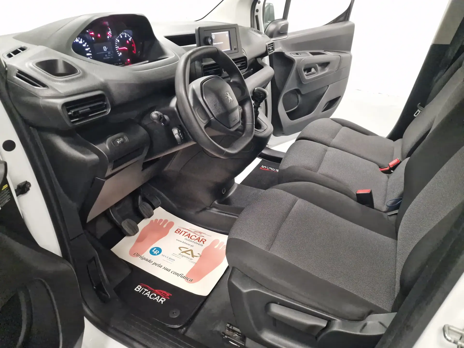 Peugeot Partner 1.6 BLUEHDI IVA DEDUTIVEL 8