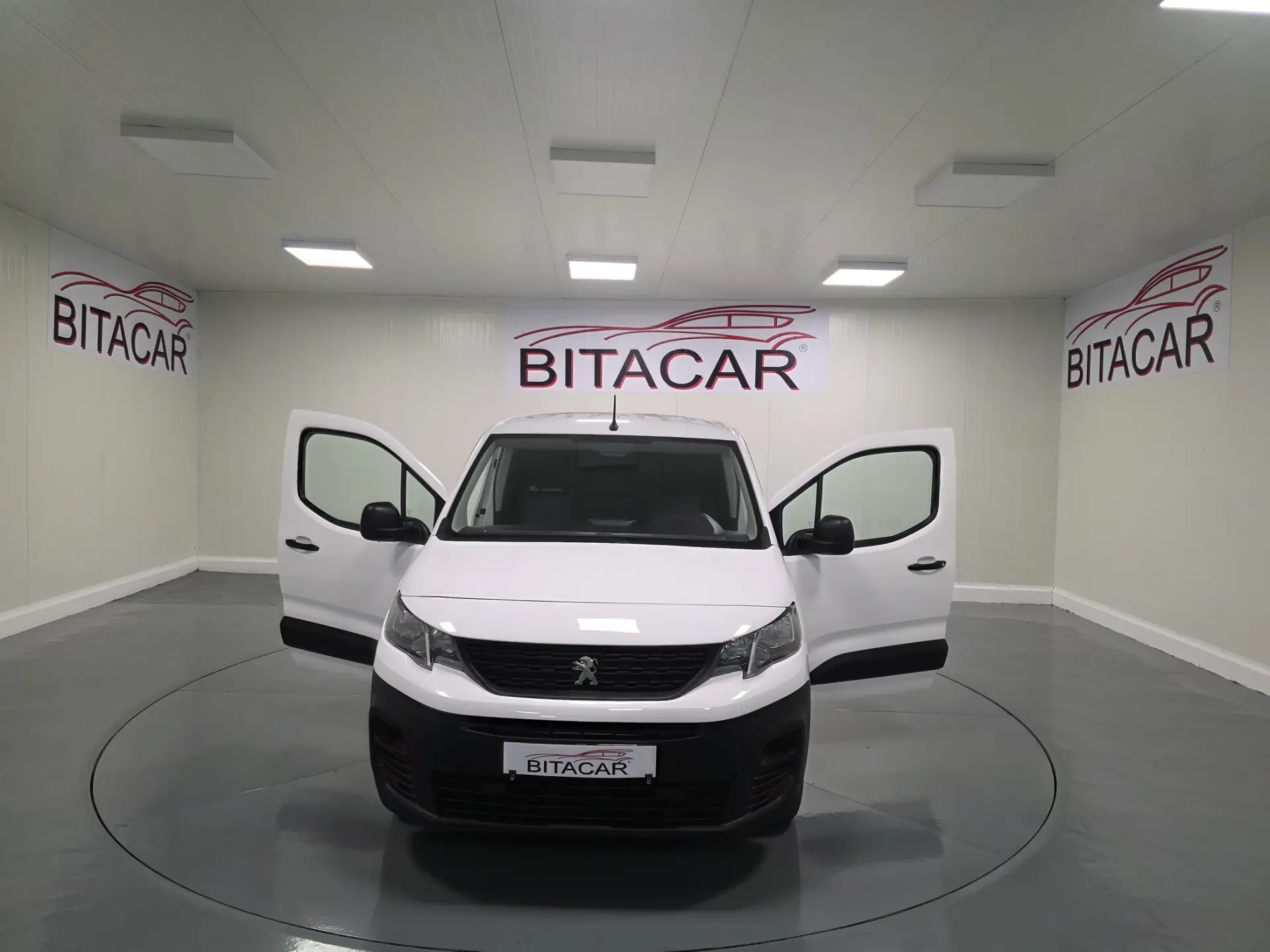 Peugeot Partner 1.5 BLUEHDI LONGA IVA DEDUTIVEL 32