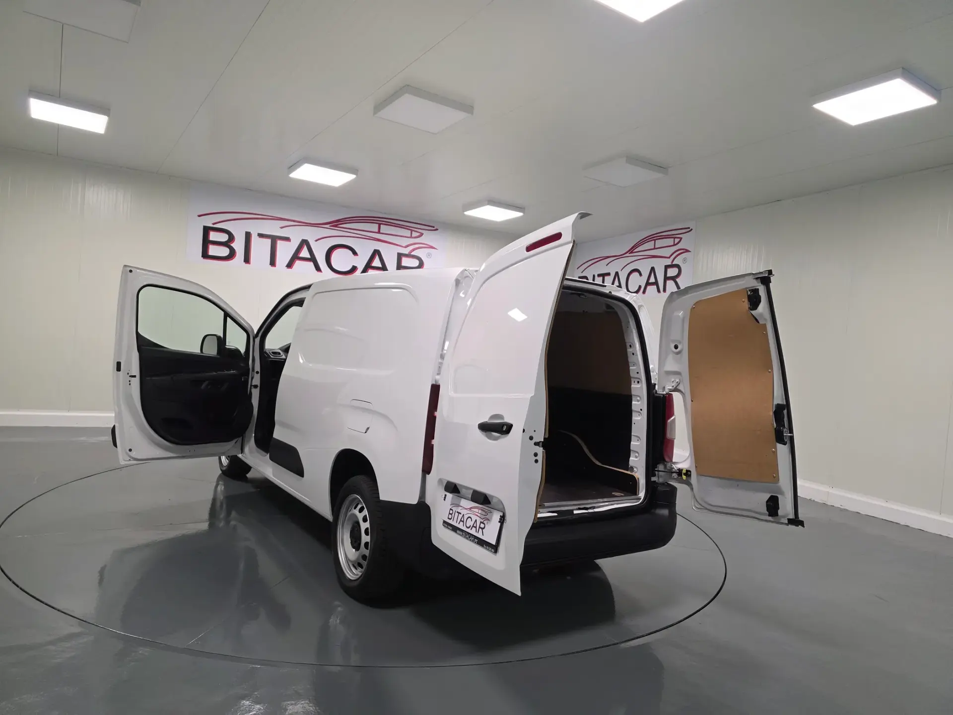 Peugeot Partner 1.5 BLUEHDI LONGA IVA DEDUTIVEL 40