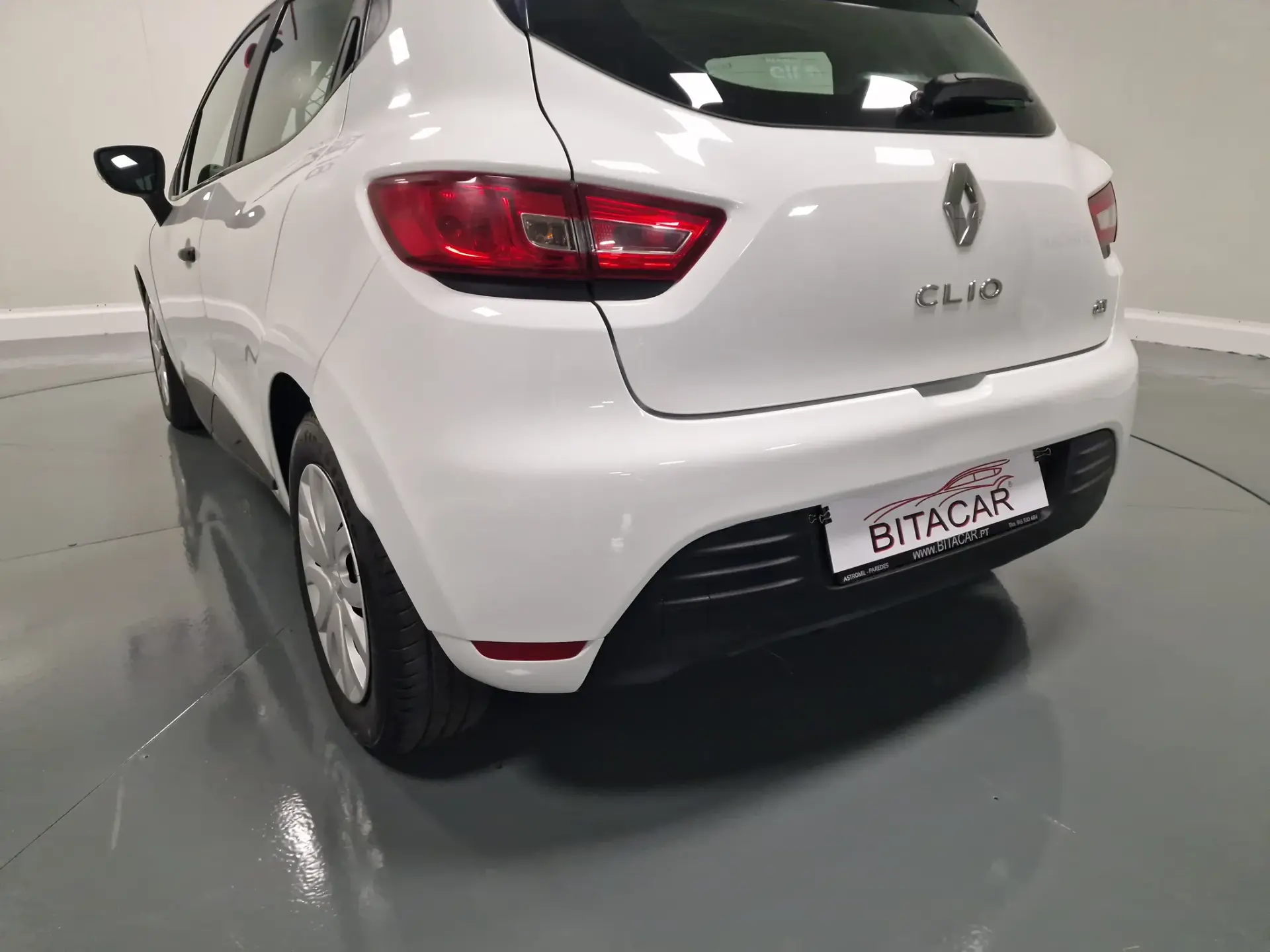 Renault Clio SOCIETE 1.5 DCI ZEN IVA DEDUTÍVEL 16