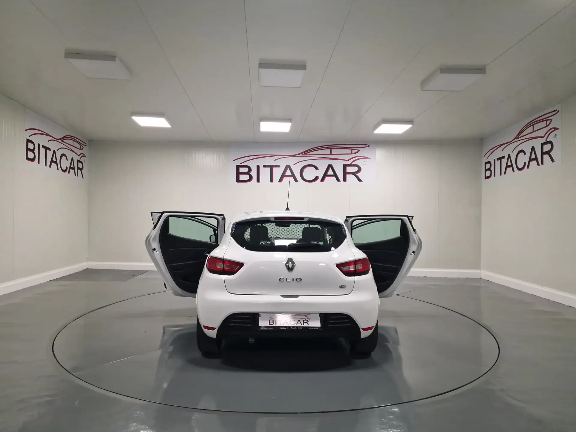 Renault Clio SOCIETE 1.5 DCI ZEN IVA DEDUTÍVEL 33
