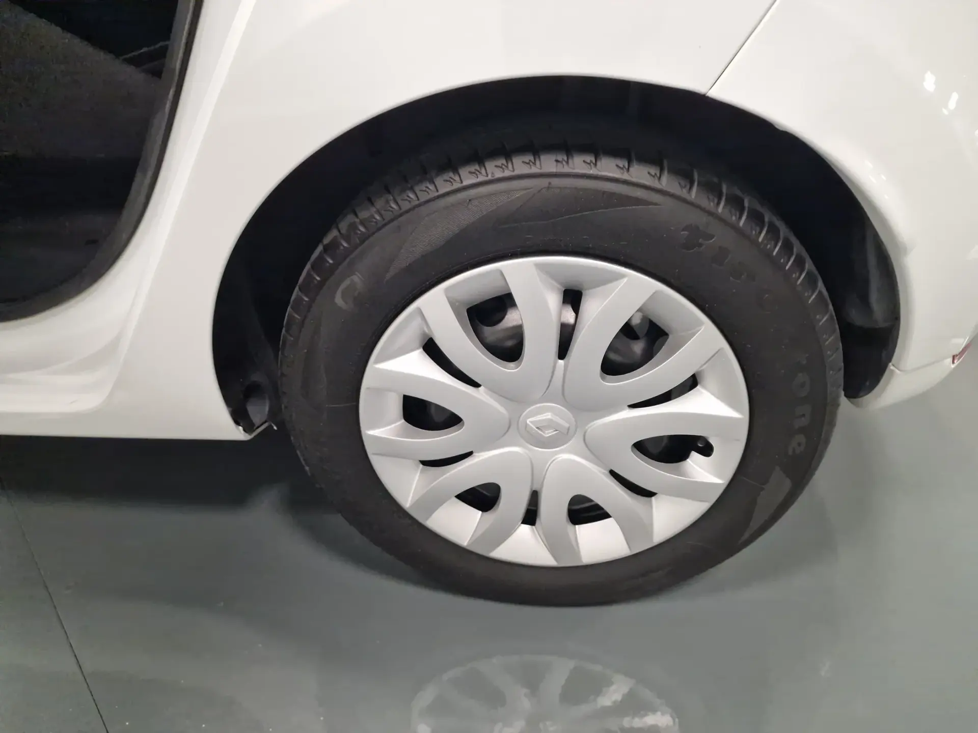 Renault Clio SOCIETE 1.5 DCI ZEN IVA DEDUTÍVEL 40