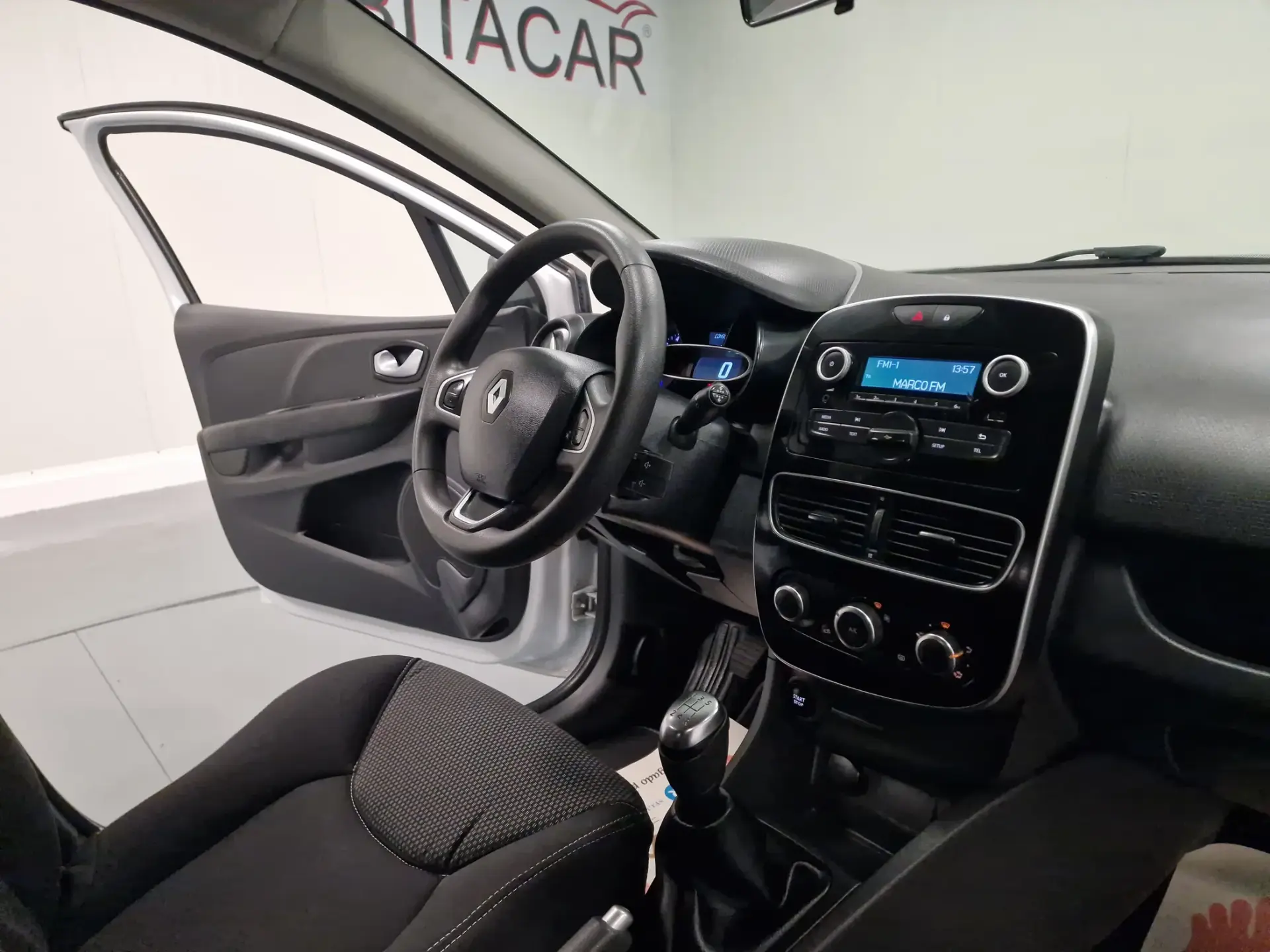 Renault Clio SOCIETE 1.5 DCI ZEN IVA DEDUTÍVEL 56