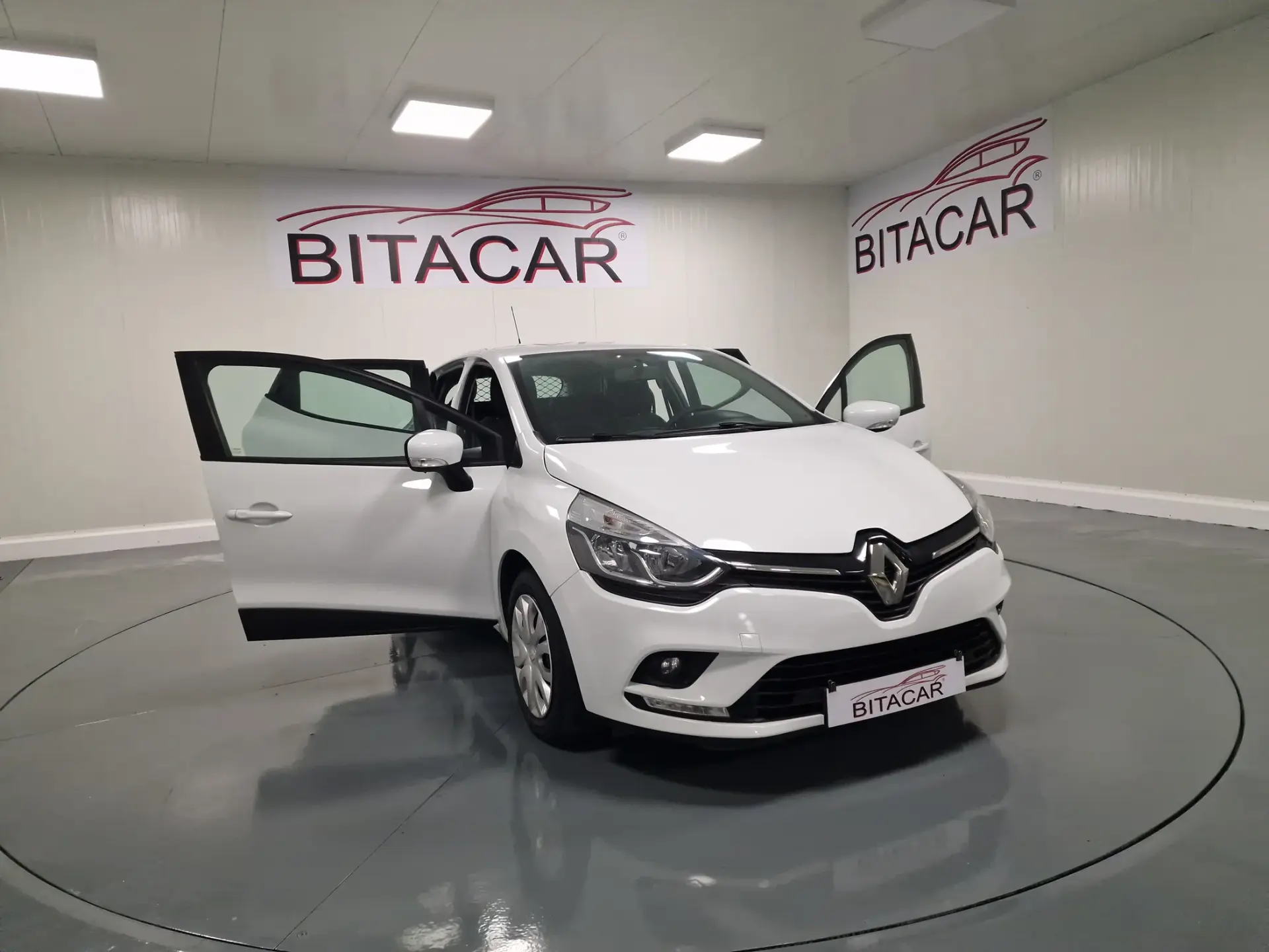 Renault Clio SOCIETE ZEN 1.5 DCI 90CV GPS IVA DEDUTIVEL 24