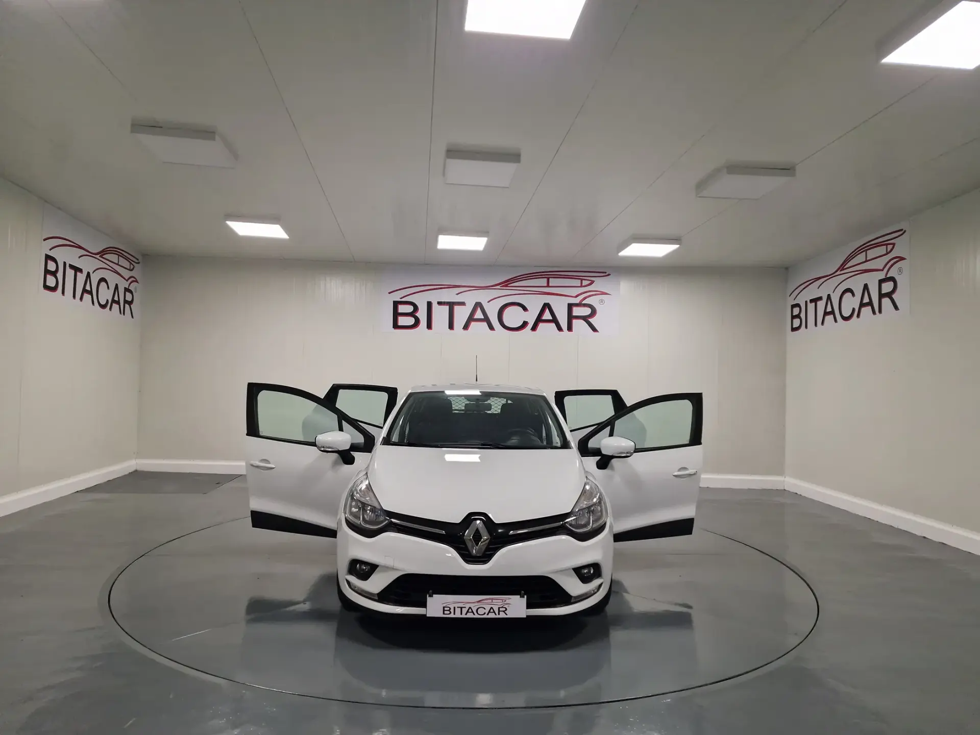 Renault Clio SOCIETE ZEN 1.5 DCI 90CV GPS IVA DEDUTIVEL 26