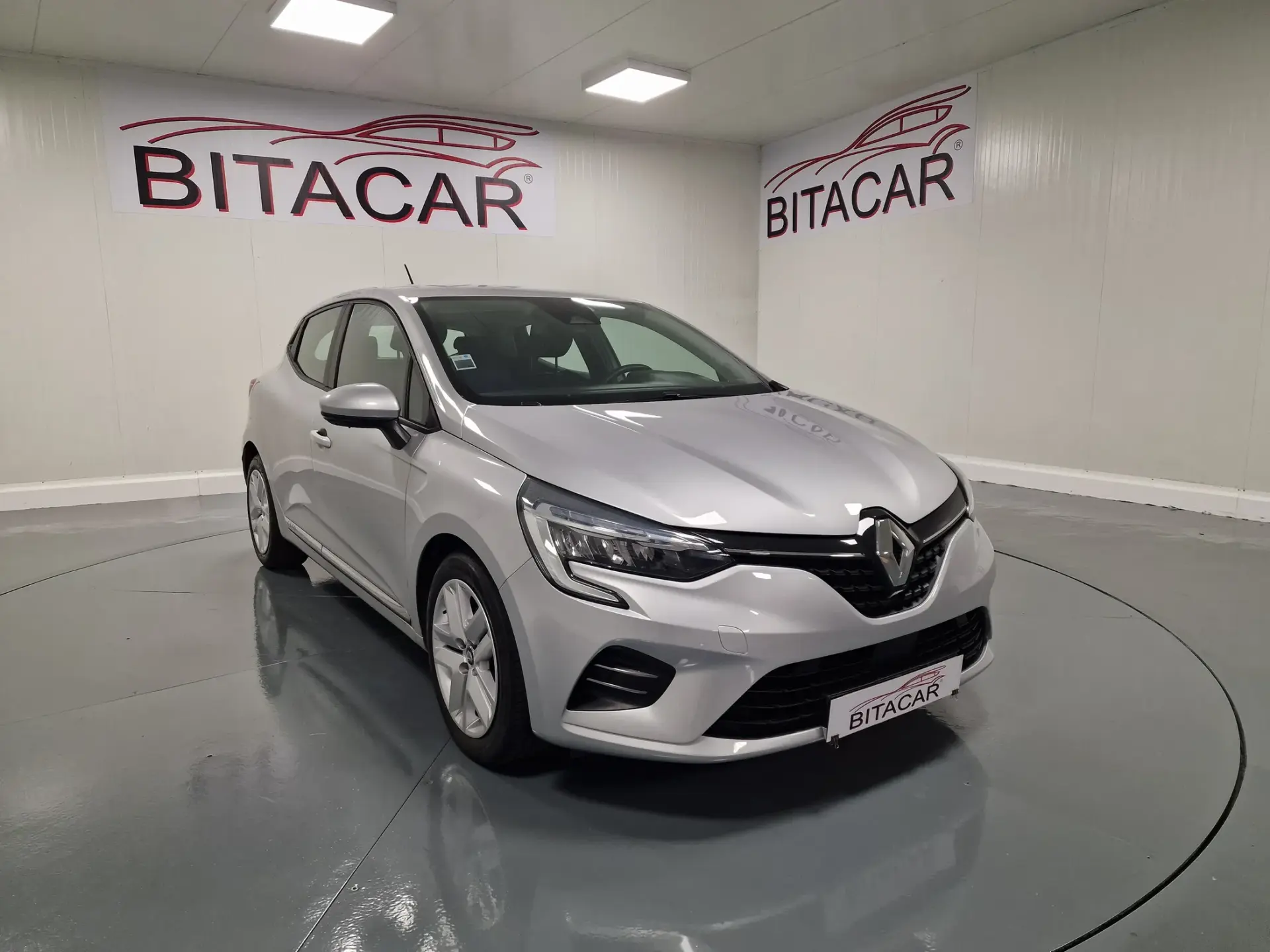 Renault Clio 1.5 Blue dCi Intens 2