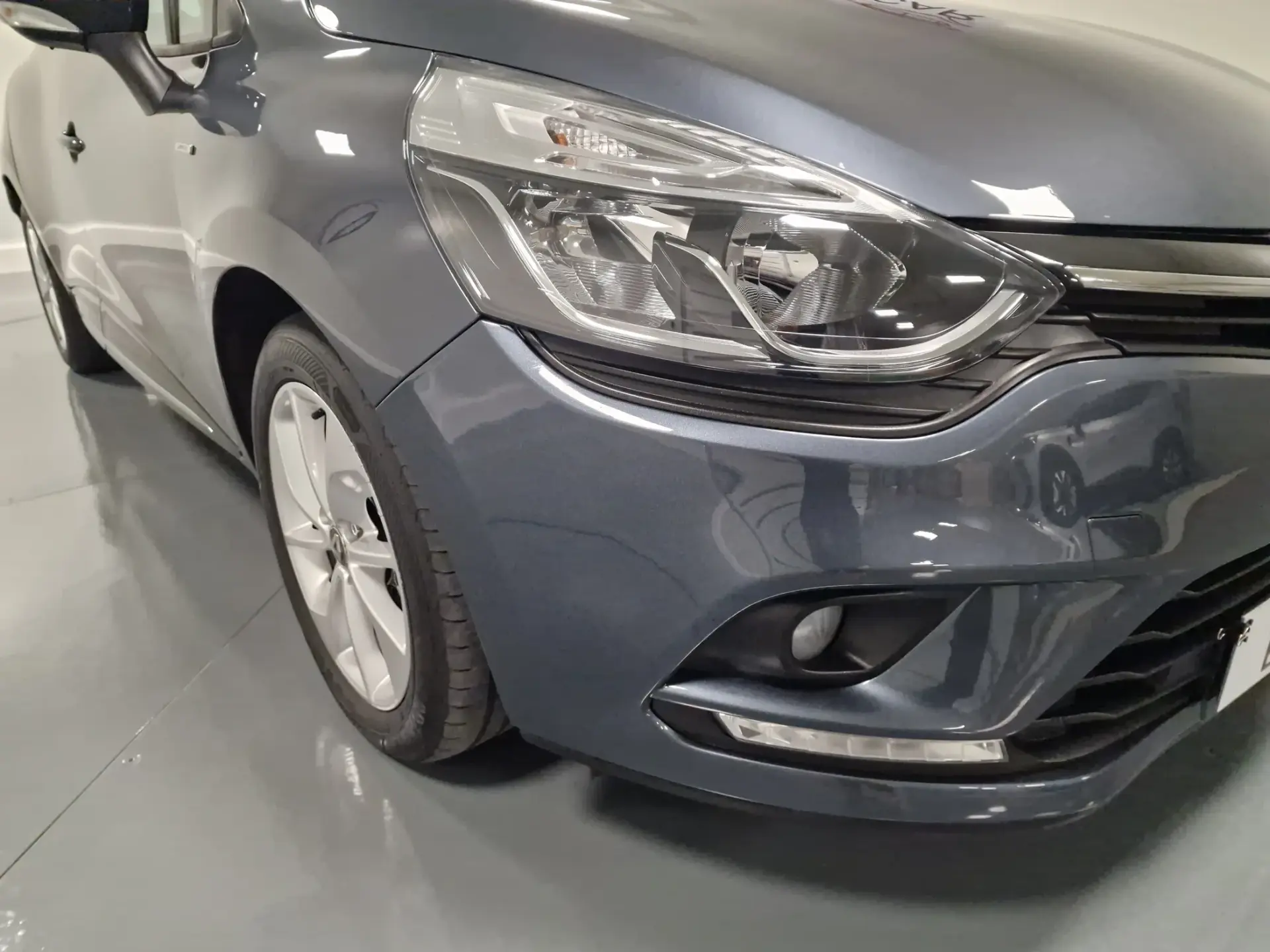 Renault Clio 1.5 dCi Limited 4