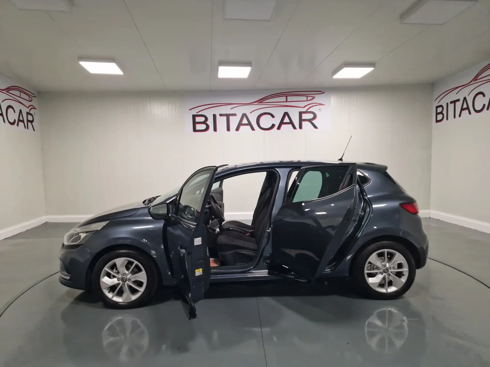 Renault Clio 1.5 dCi Limited 24