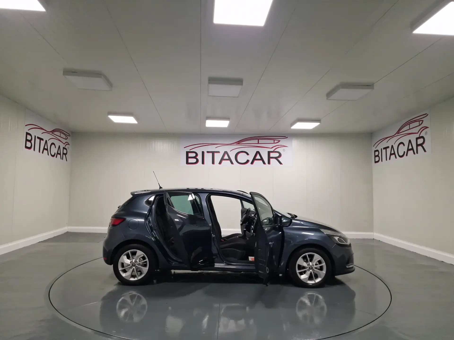 Renault Clio 1.5 dCi Limited 32