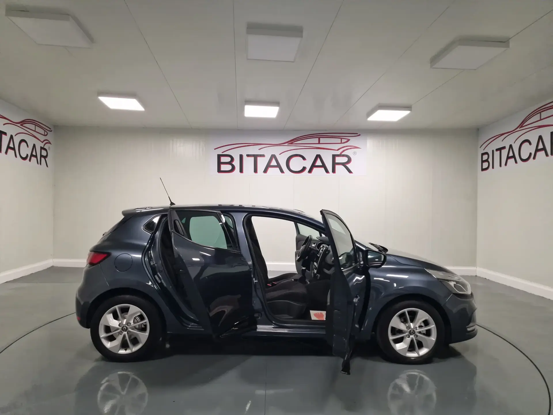 Renault Clio 1.5 dCi Limited 33