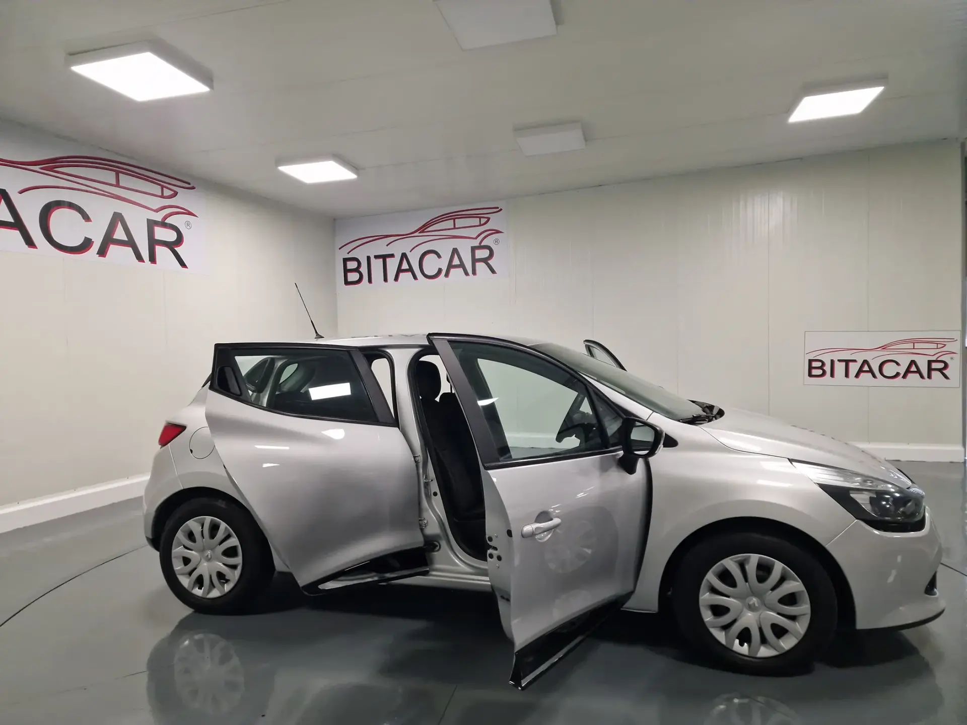 Renault Clio 1.5 dCi Comfort 11