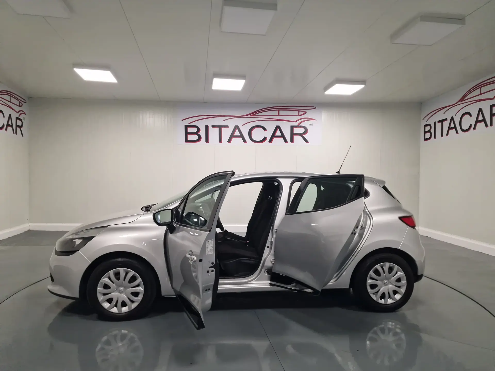 Renault Clio 1.5 dCi Comfort 27