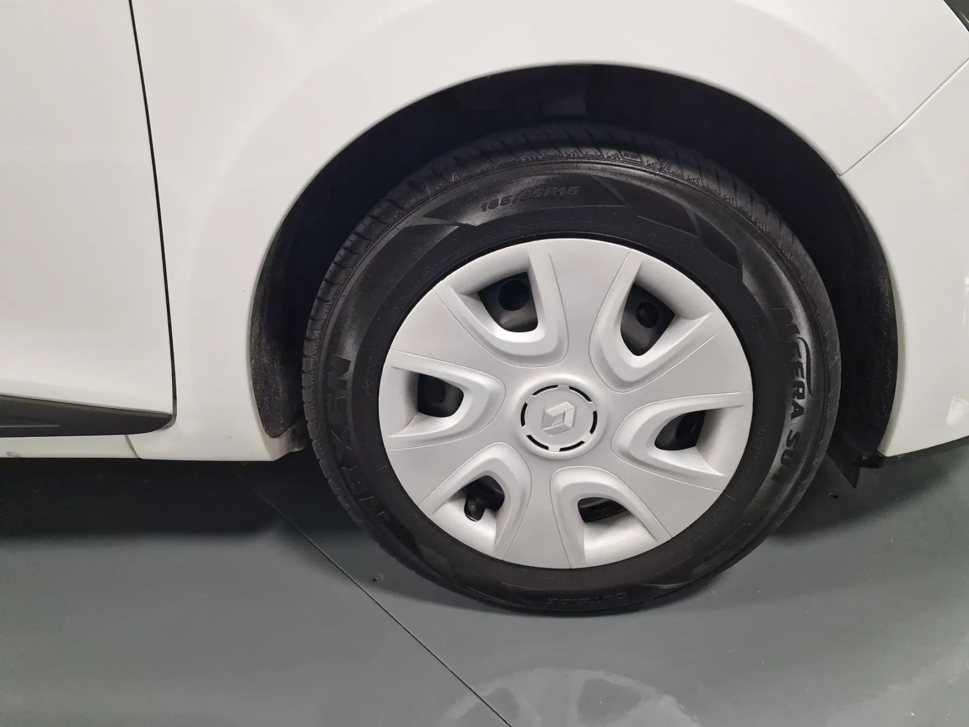 Renault Clio SOCIETE 1.5 DCI ZEN IVA DEDUTIVEL 4