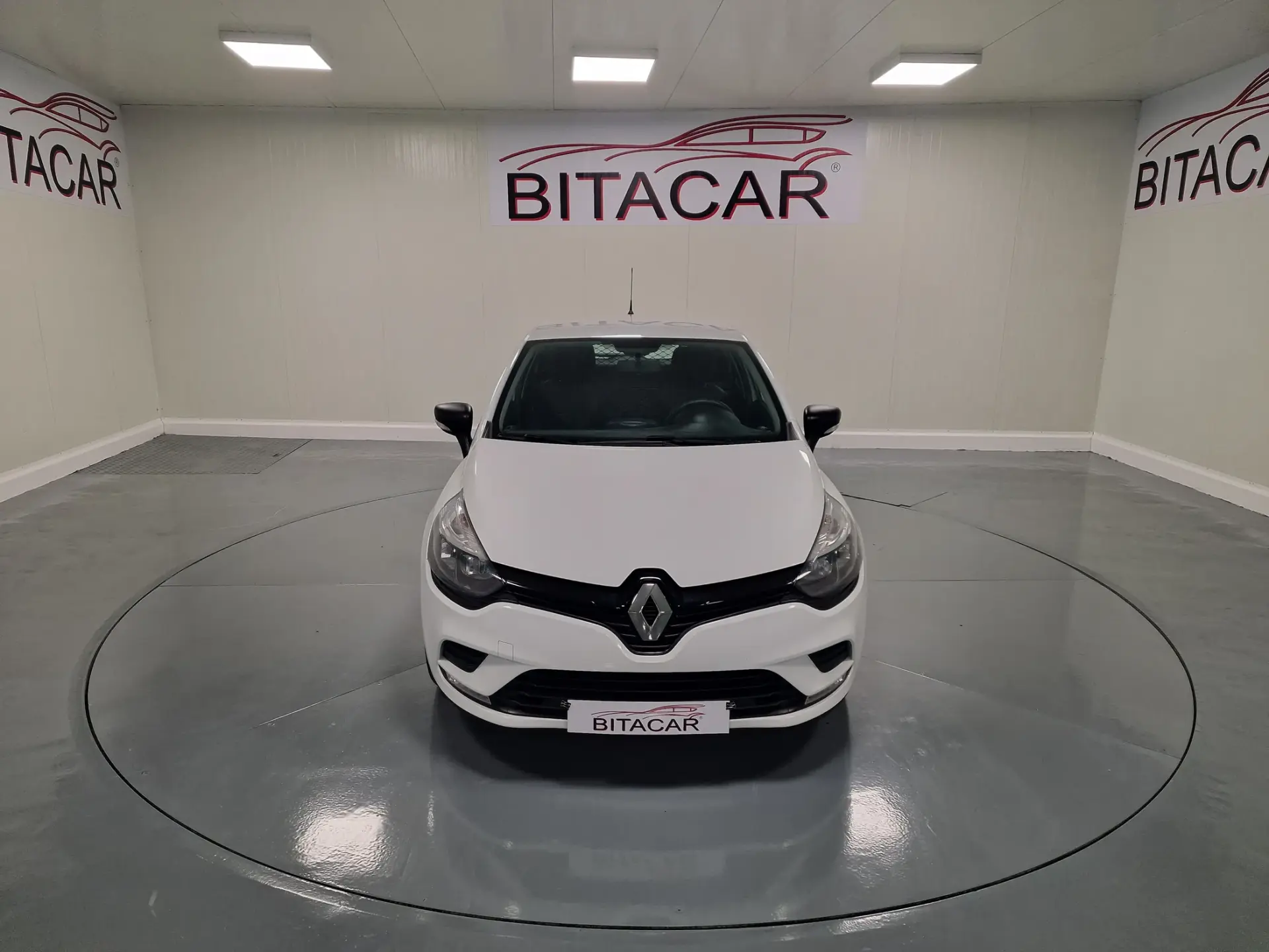 Renault Clio SOCIETE 1.5 DCI ZEN IVA DEDUTIVEL 8