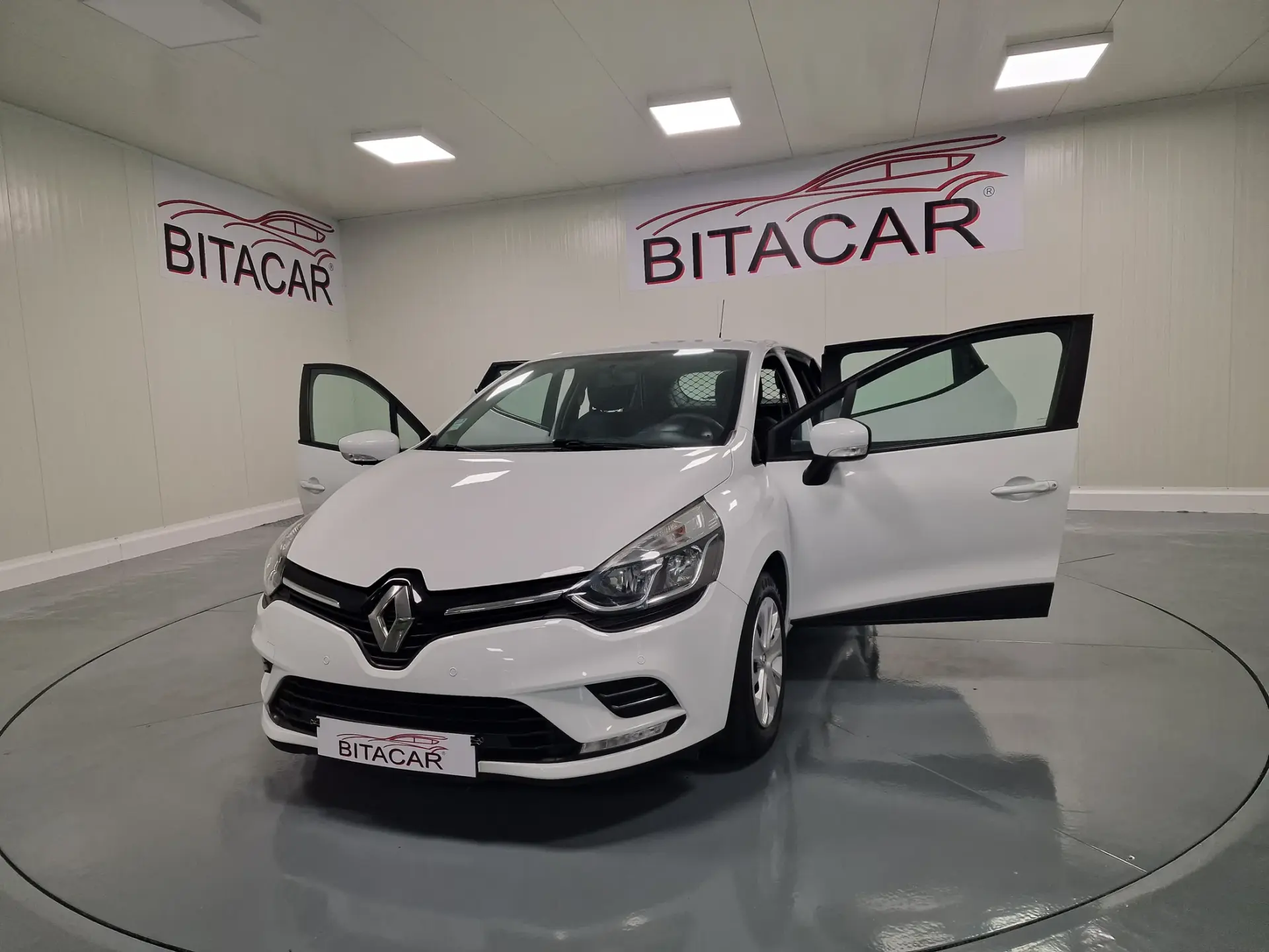 Renault Clio SOCIETE 1.5Dci  90CV GPS INTENS IVA DEDUTIVEL 11