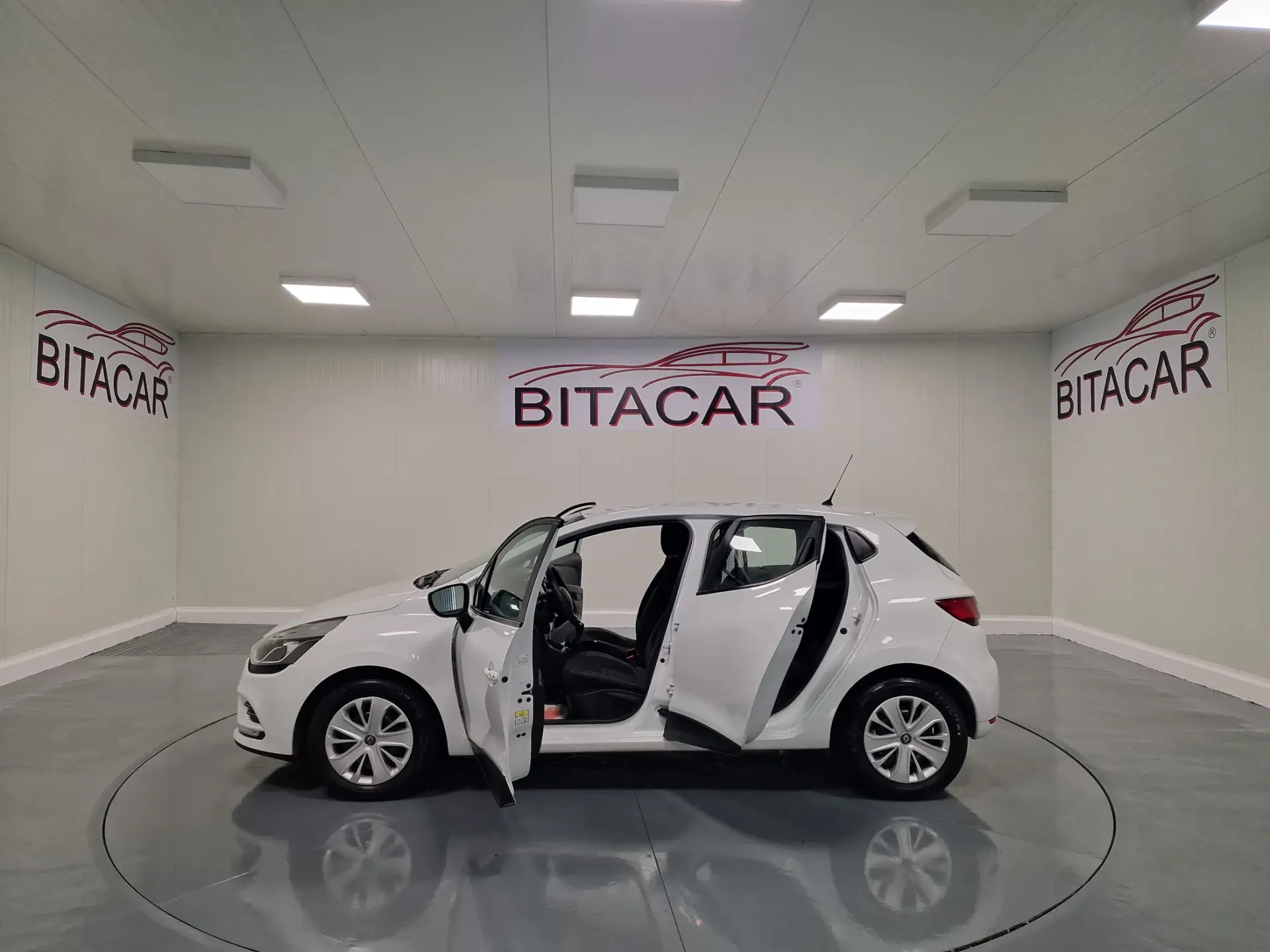 Renault Clio SOCIETE 1.5Dci  90CV GPS INTENS IVA DEDUTIVEL 18