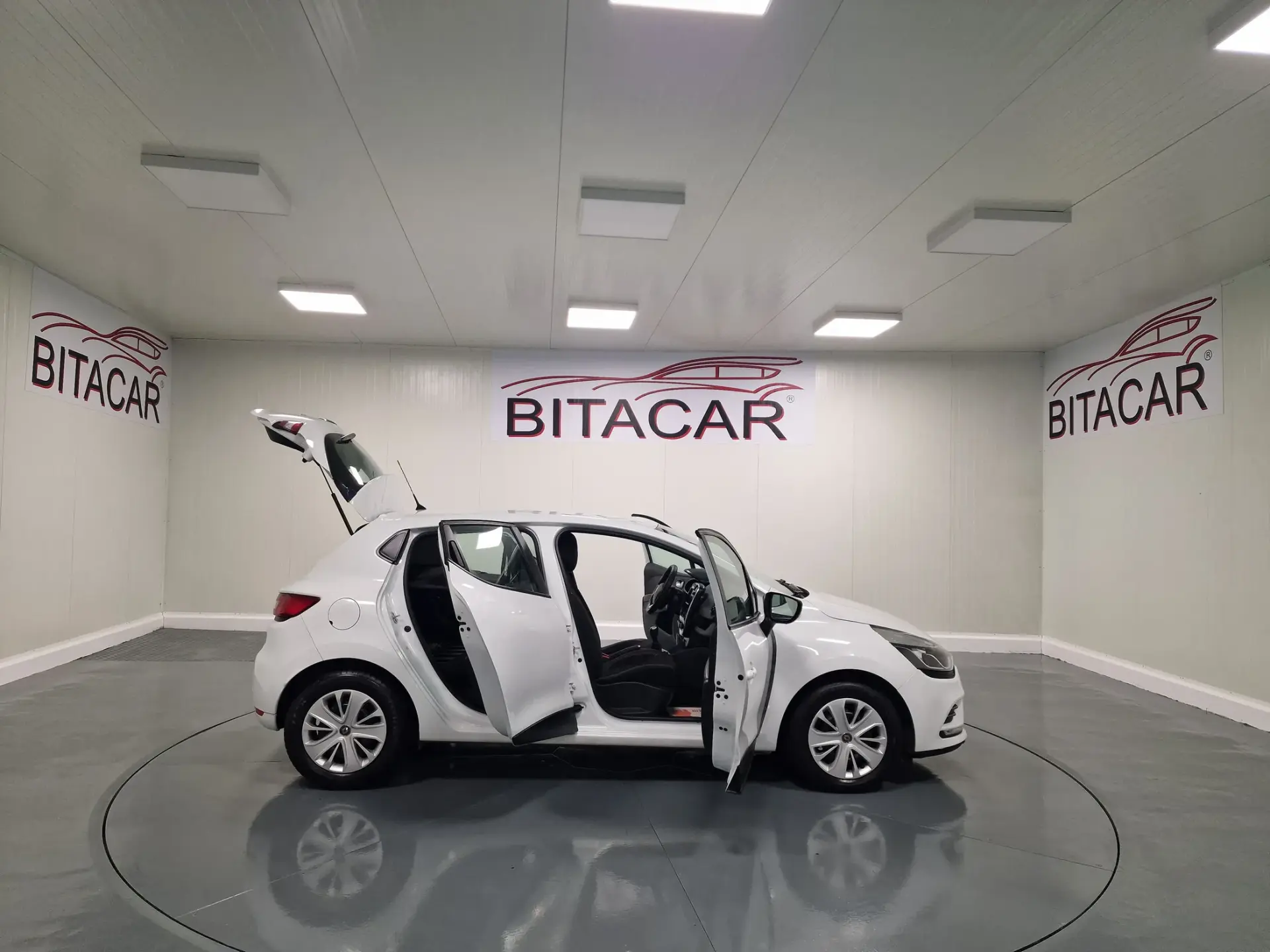 Renault Clio SOCIETE 1.5Dci  90CV GPS INTENS IVA DEDUTIVEL 25