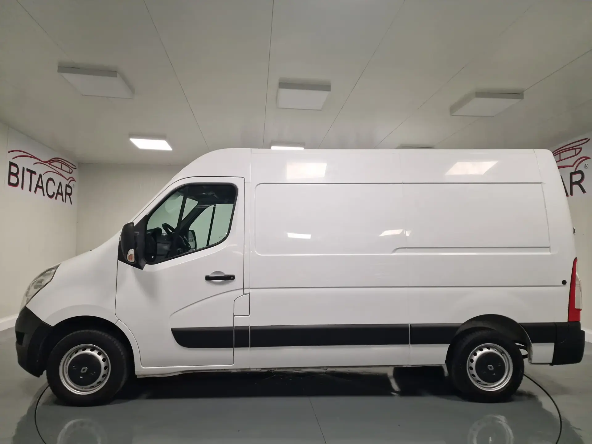 Renault Master 2.3 DCI L2H2 130CV IVA DEDUTIVEL 8