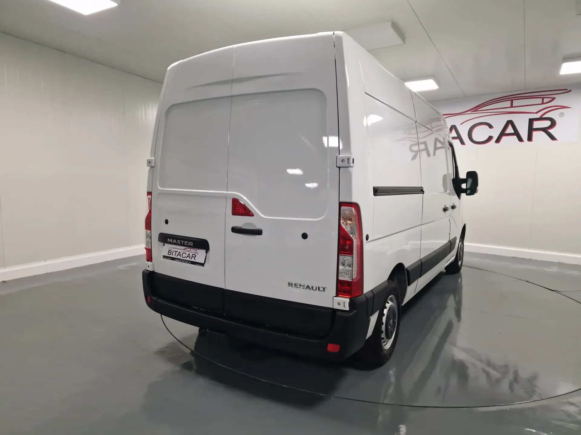 Renault Master 2.3 DCI L2H2 130CV IVA DEDUTIVEL 18
