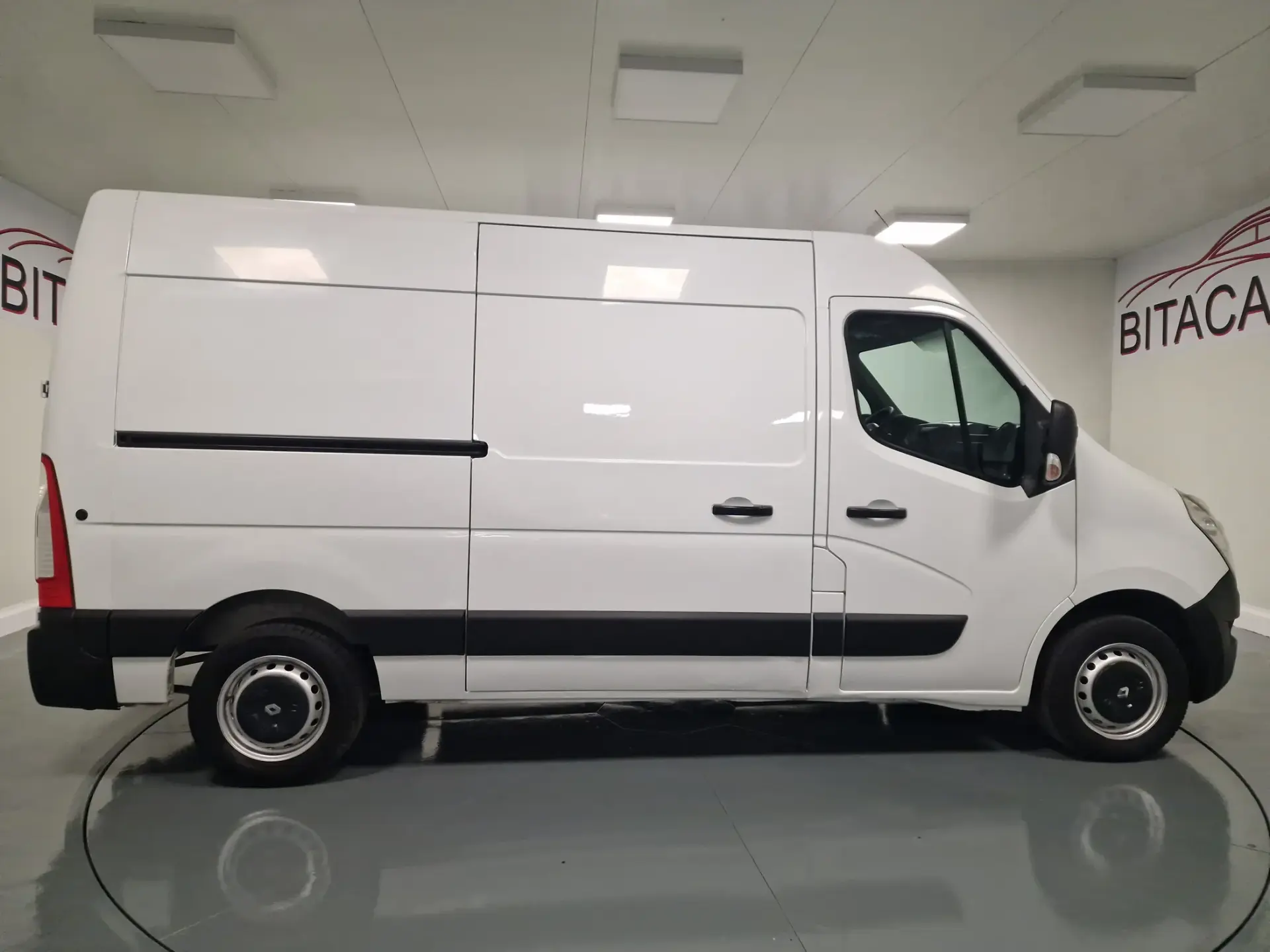 Renault Master 2.3 DCI L2H2 130CV IVA DEDUTIVEL 21