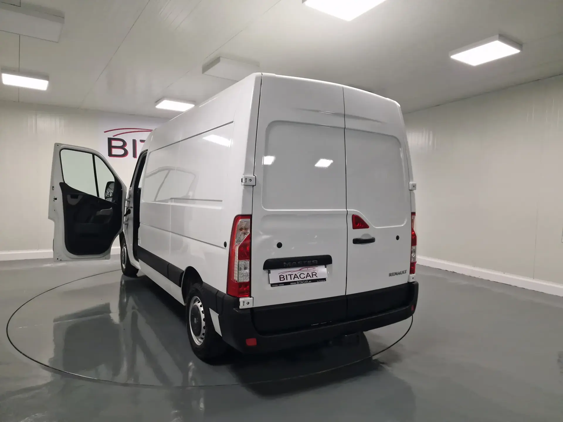 Renault Master 2.3 DCI L2H2 130CV IVA DEDUTIVEL 31