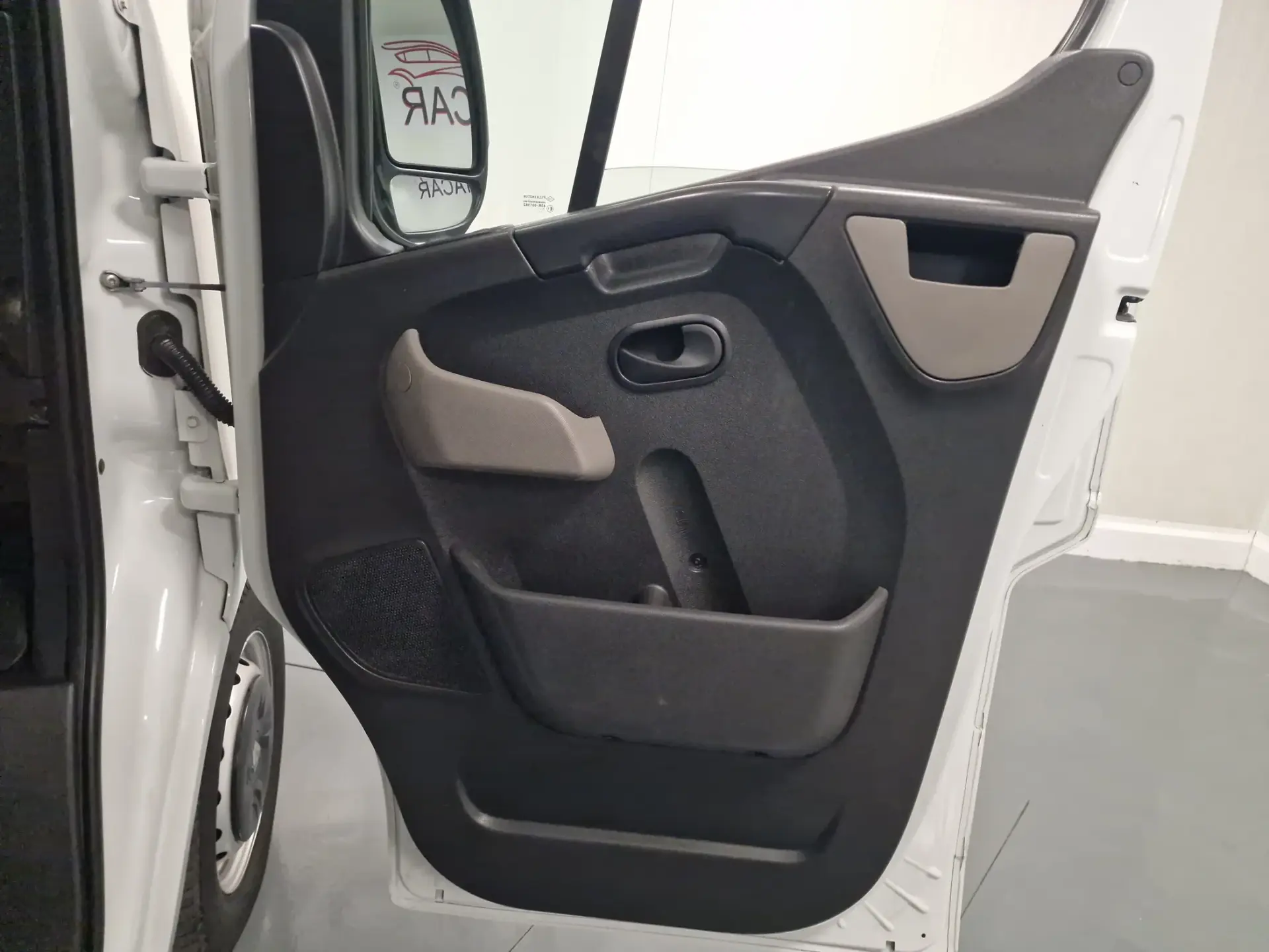 Renault Master 2.3 DCI L2H2 130CV IVA DEDUTIVEL 42