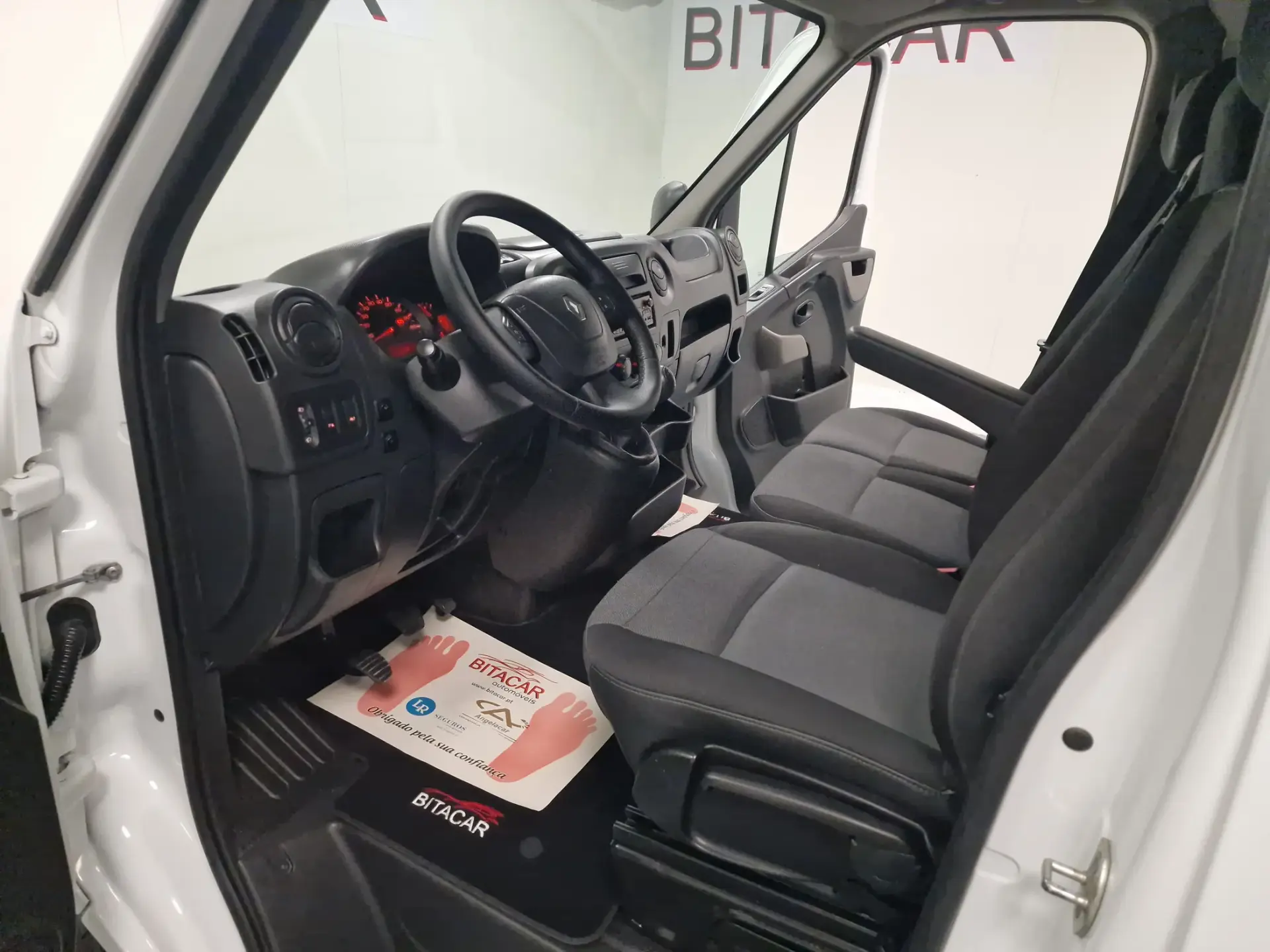 Renault Master 2.3 DCI L2H2 130CV IVA DEDUTIVEL 54