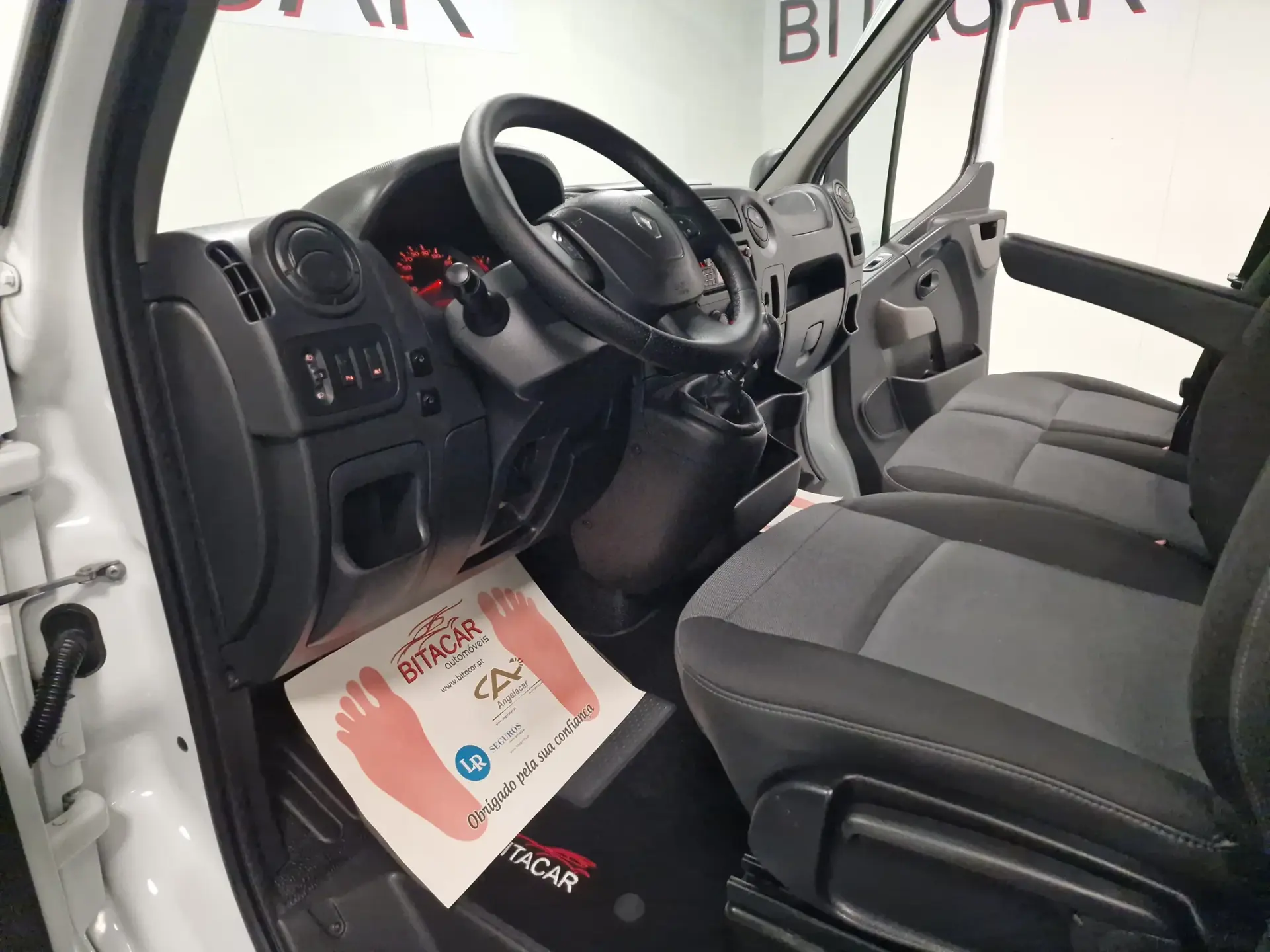 Renault Master 2.3 DCI L2H2 130CV IVA DEDUTIVEL 55