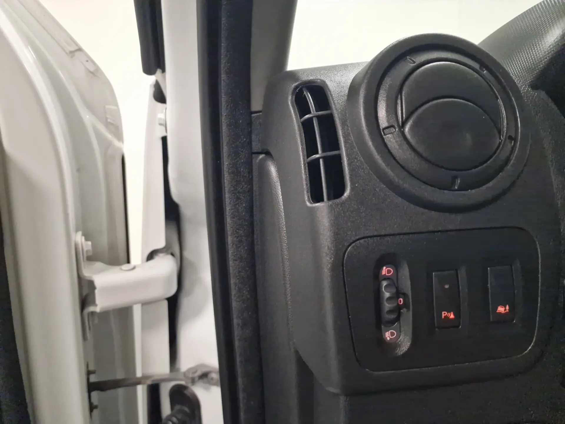 Renault Master 2.3 DCI L2H2 130CV IVA DEDUTIVEL 57