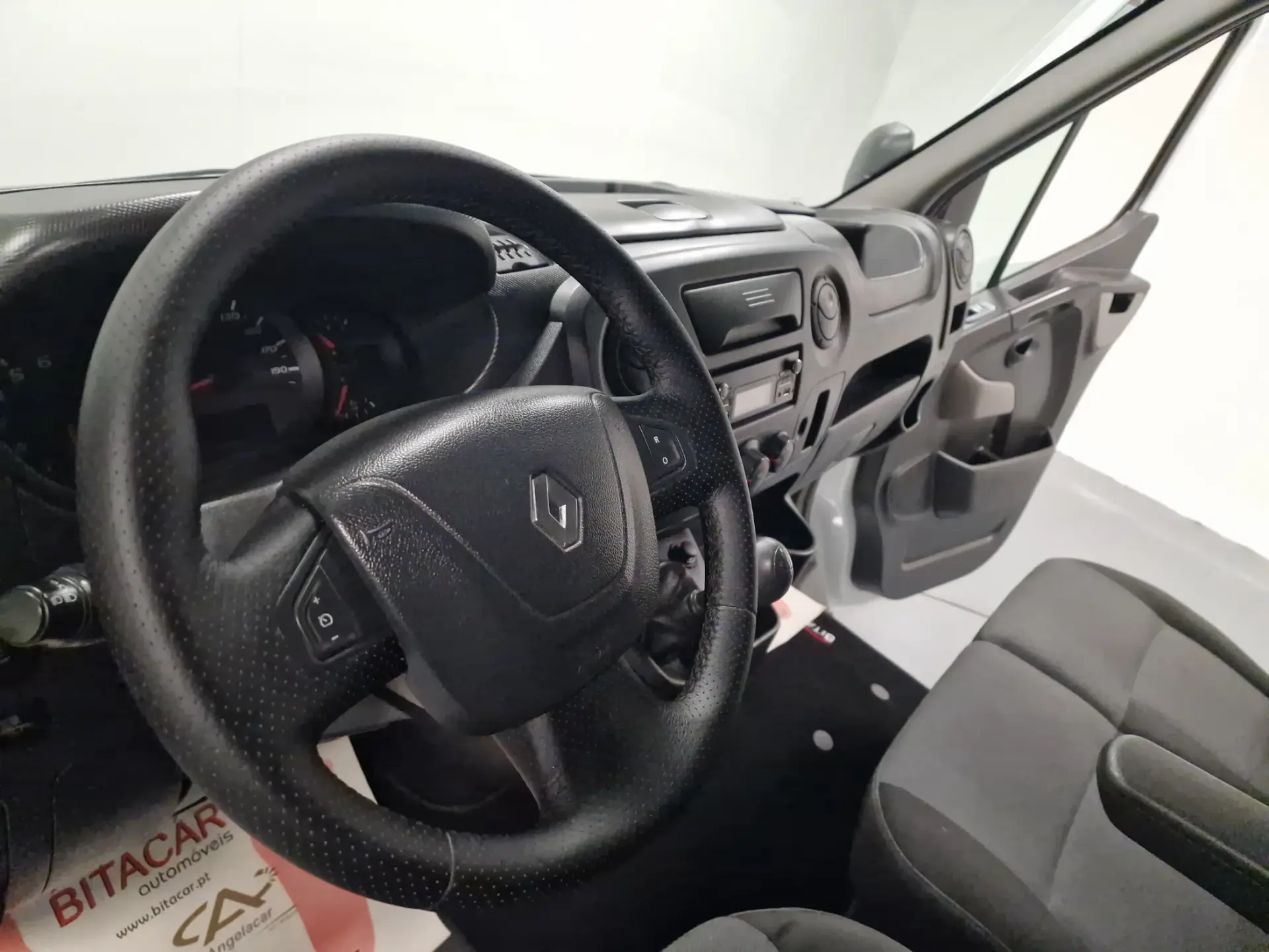 Renault Master 2.3 DCI L2H2 130CV IVA DEDUTIVEL 68