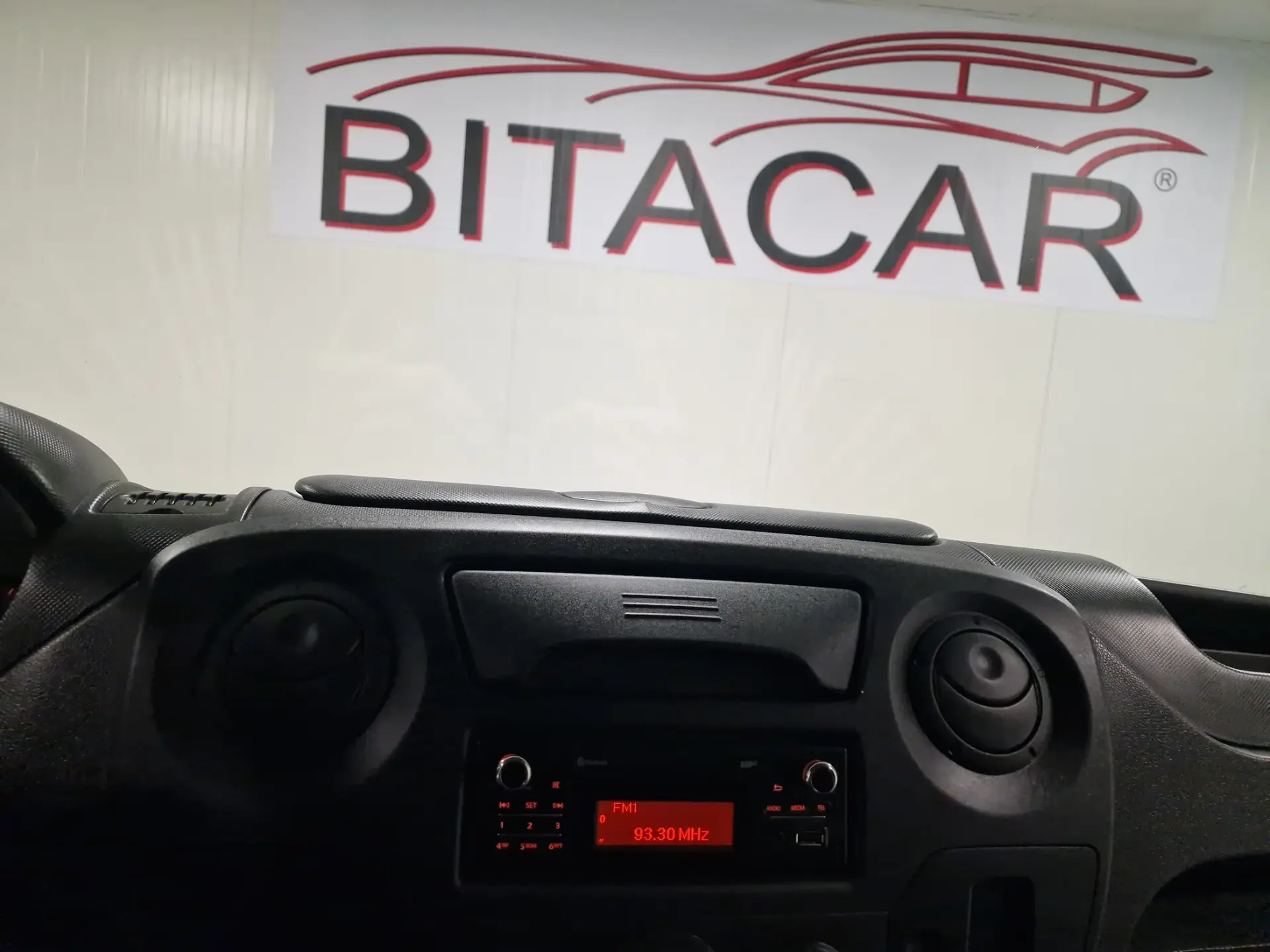 Renault Master 2.3 DCI L2H2 130CV IVA DEDUTIVEL 73