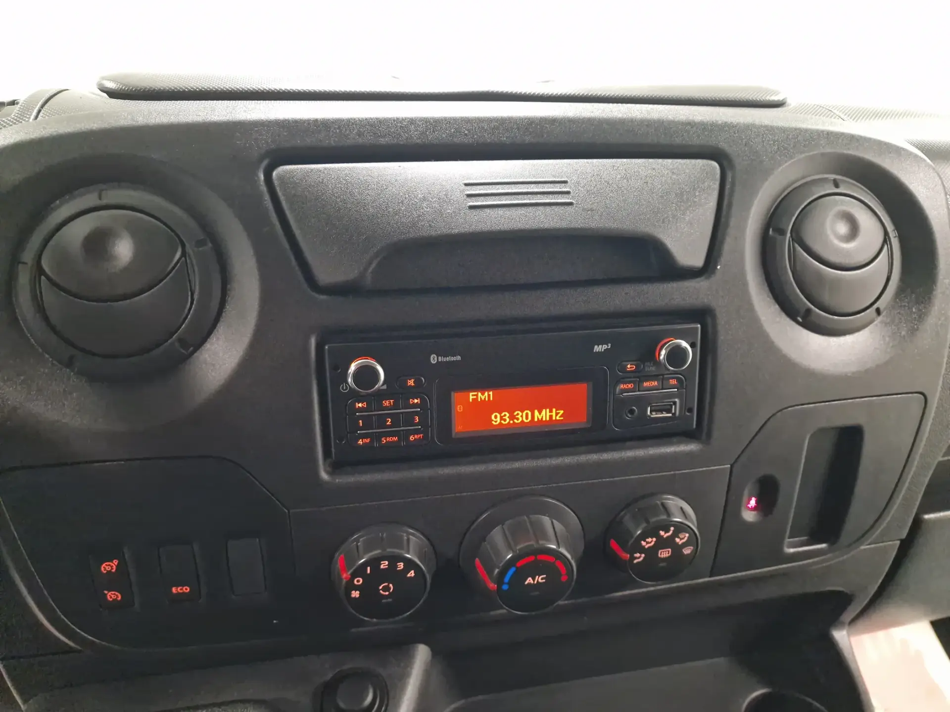 Renault Master 2.3 DCI L2H2 130CV IVA DEDUTIVEL 75