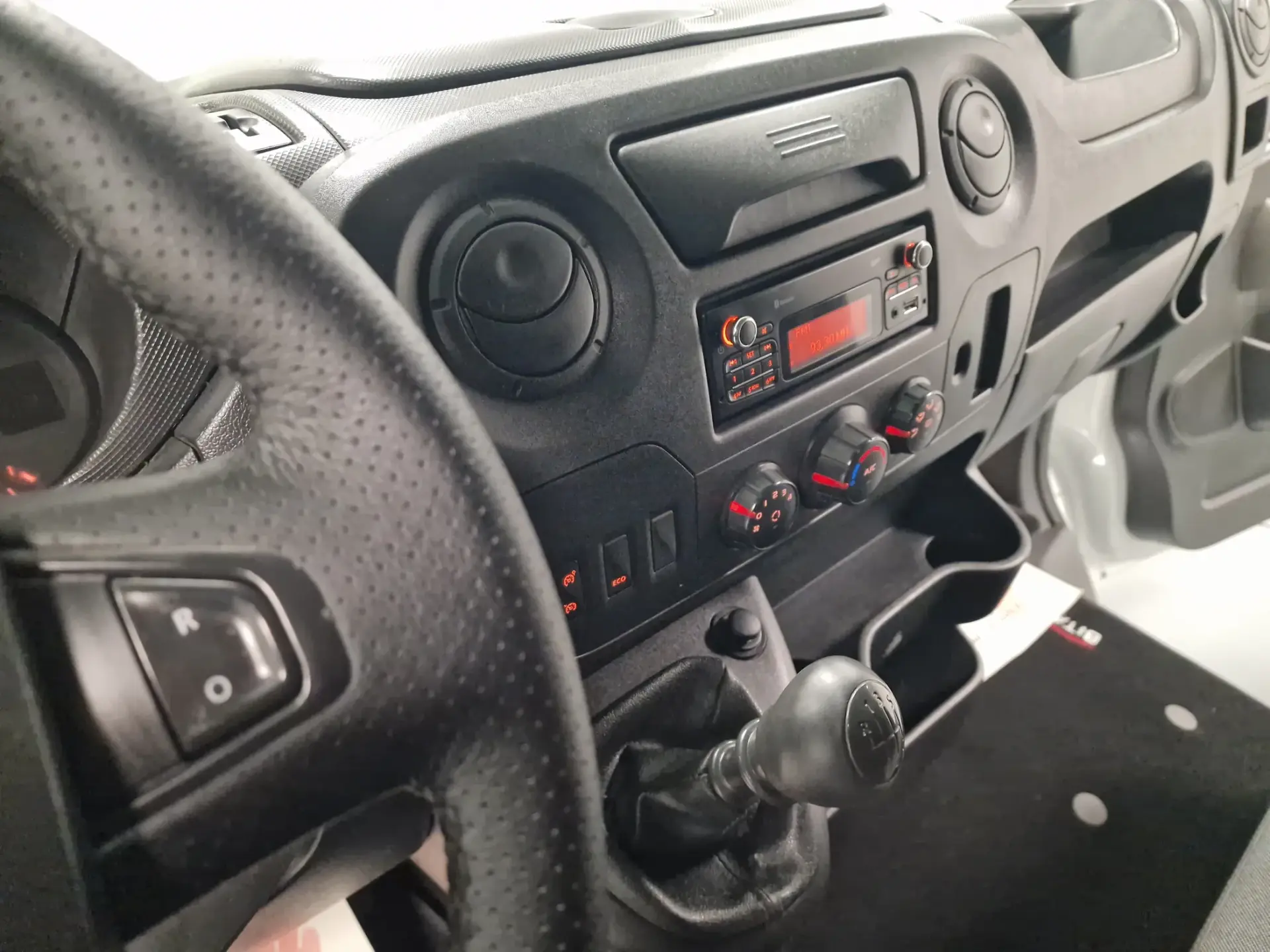 Renault Master 2.3 DCI L2H2 130CV IVA DEDUTIVEL 104