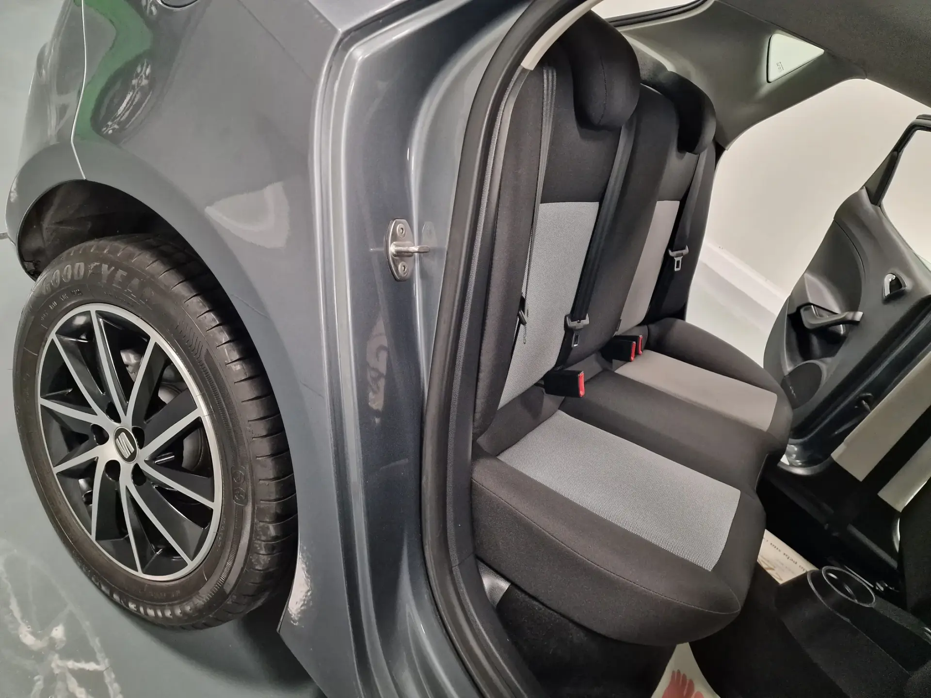 SEAT Ibiza 1.4 TDi Reference 28